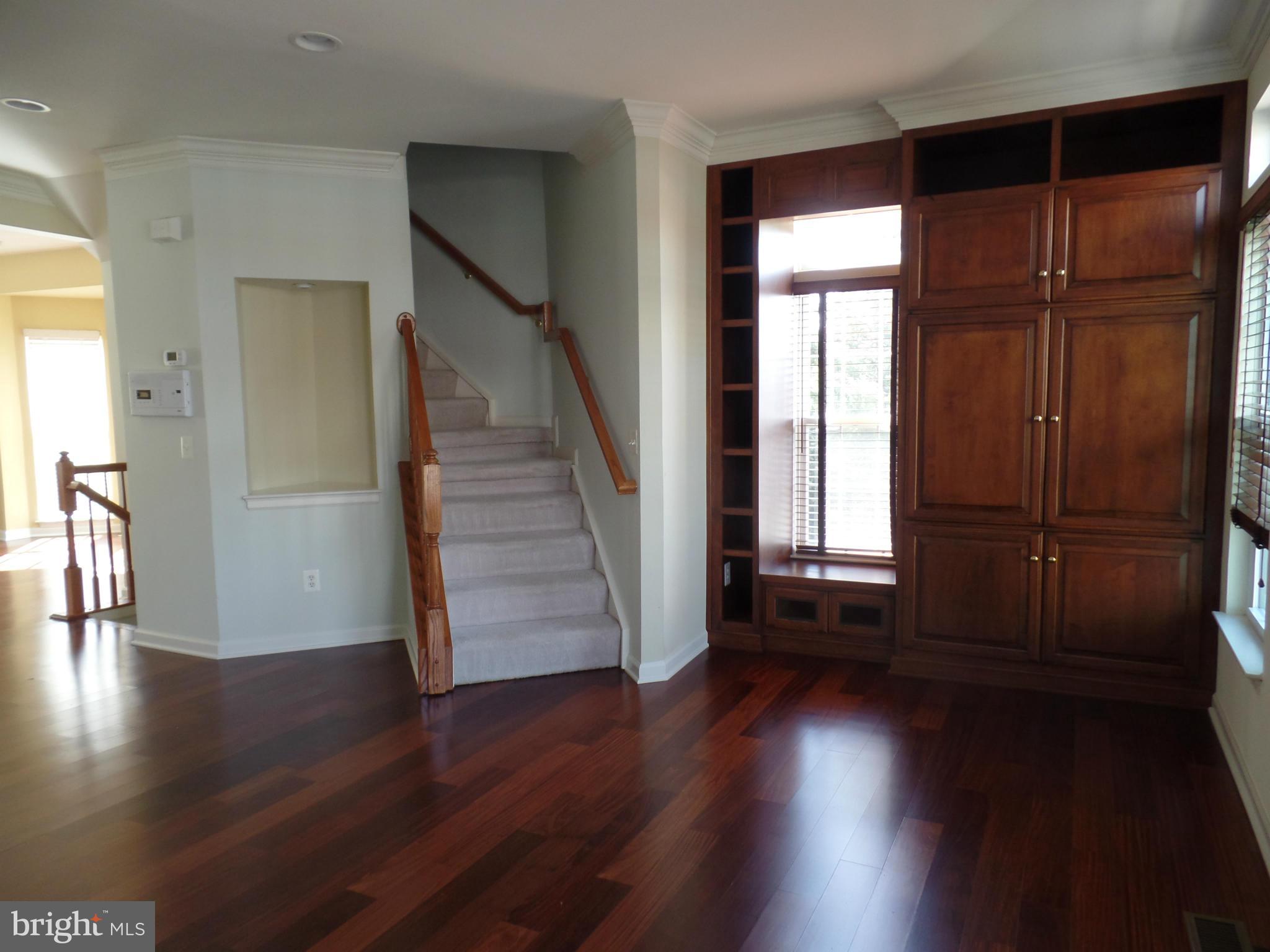 OLD TOWN GREENS - Residential Lease