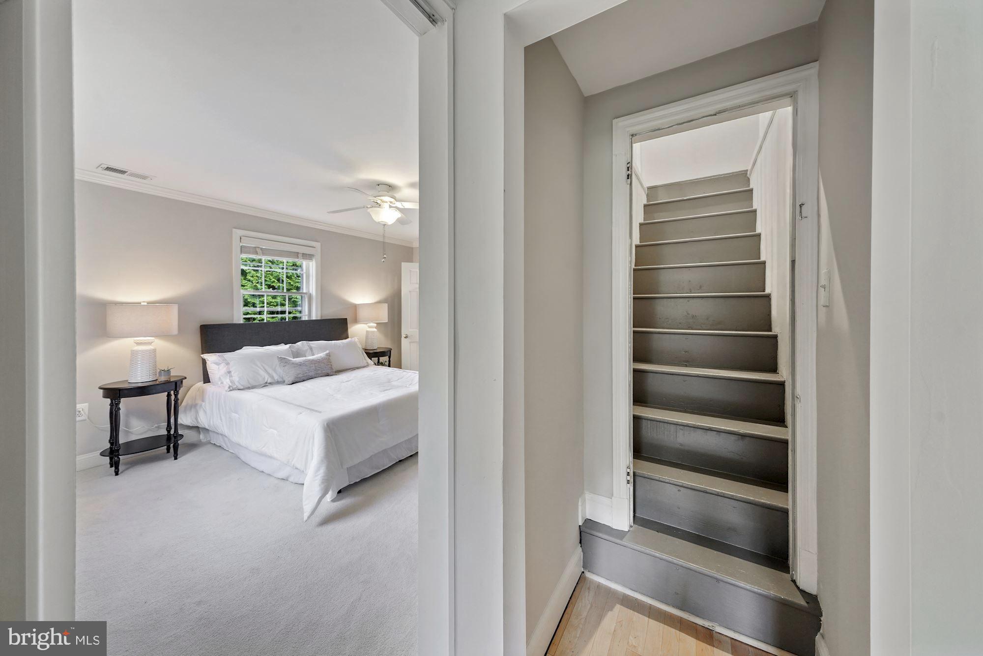 LEE HEIGHTS - Residential