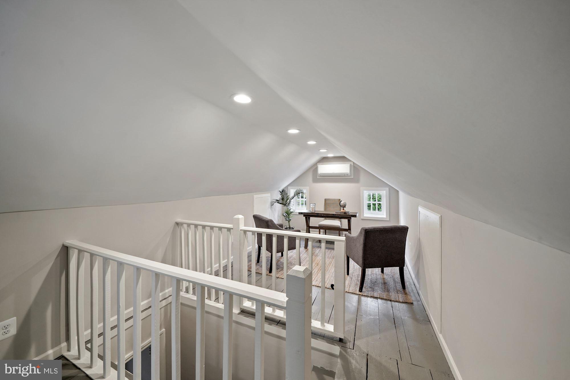 LEE HEIGHTS - Residential