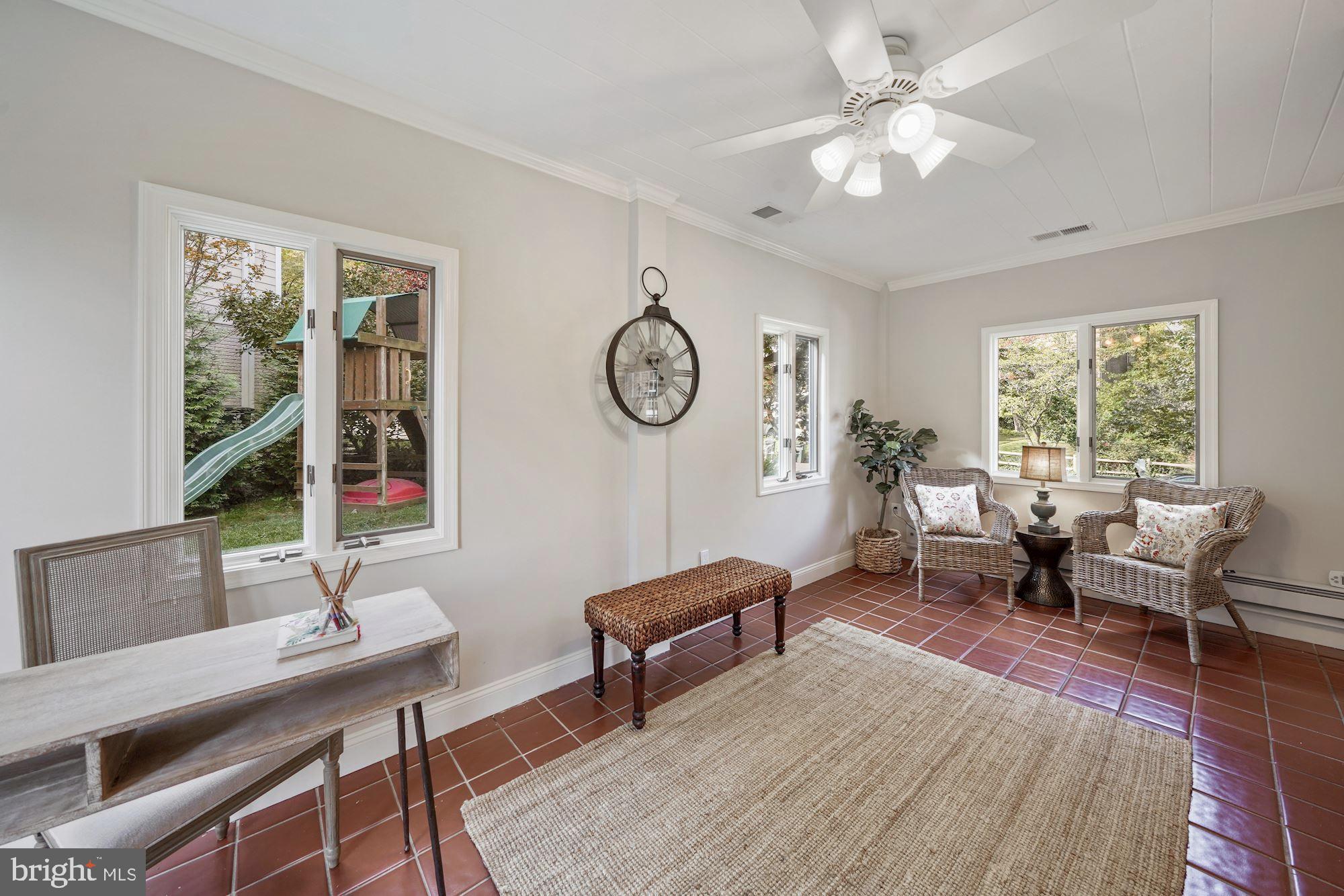 LEE HEIGHTS - Residential