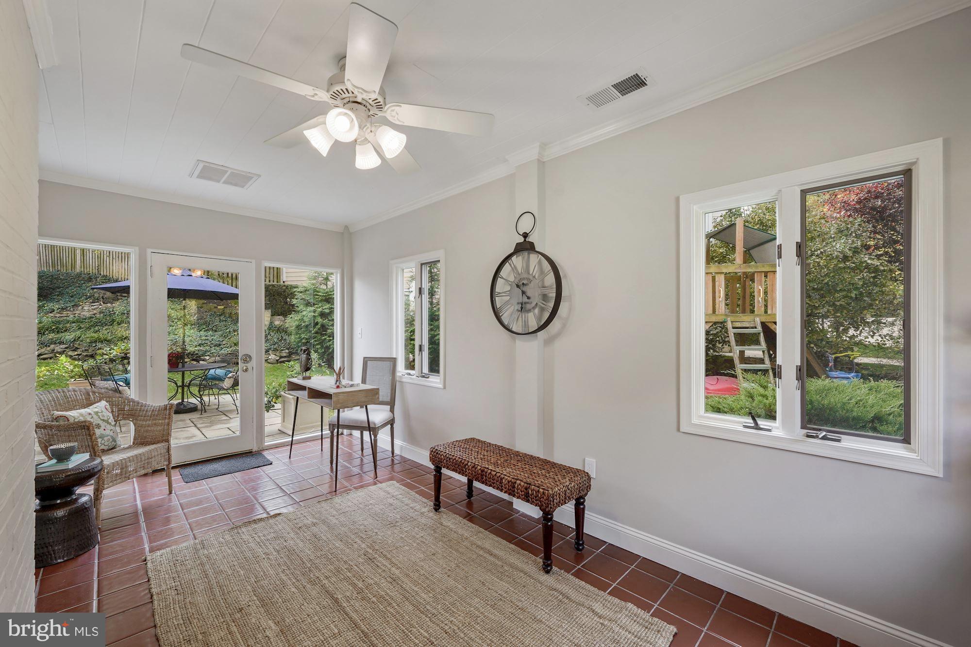 LEE HEIGHTS - Residential