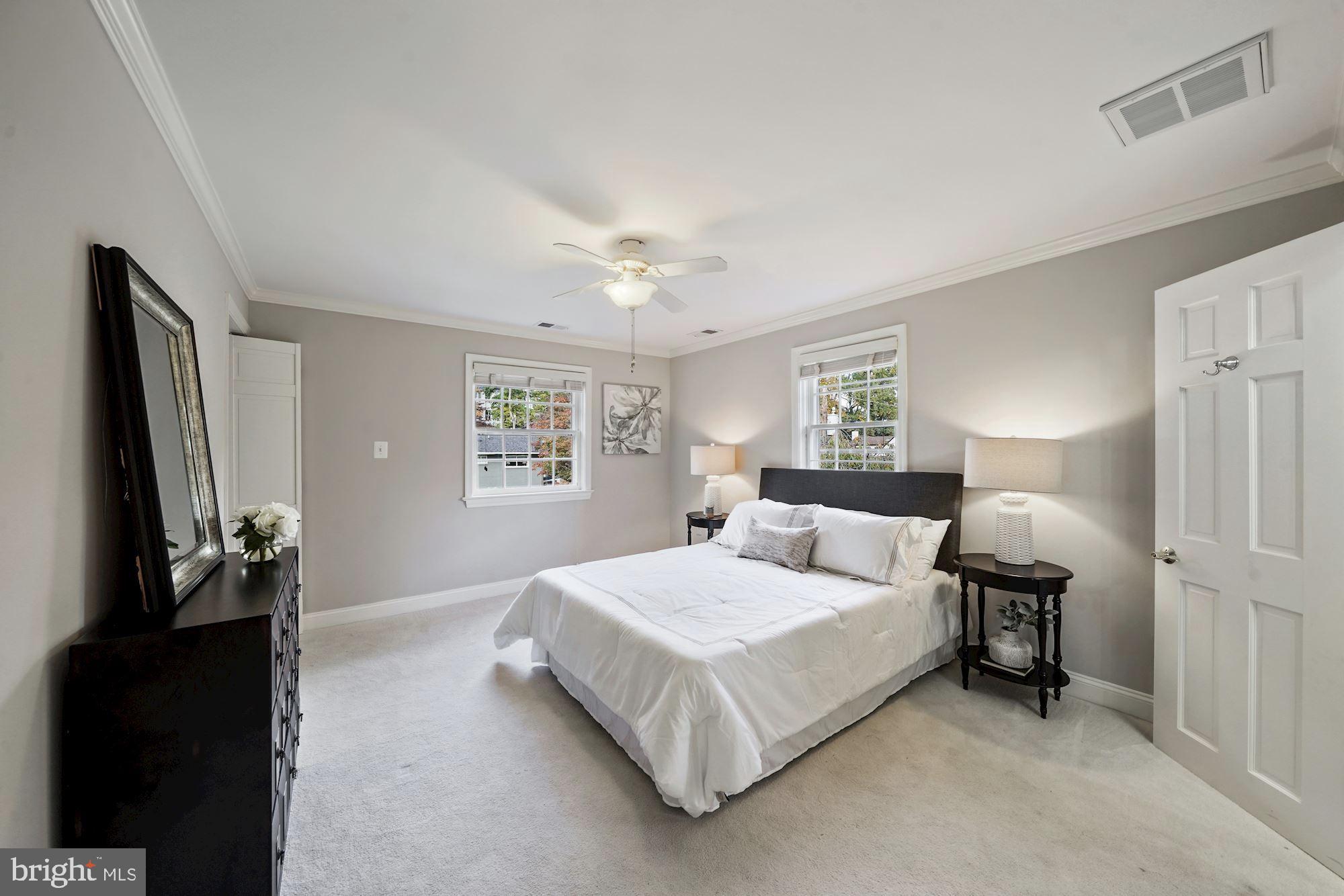 LEE HEIGHTS - Residential