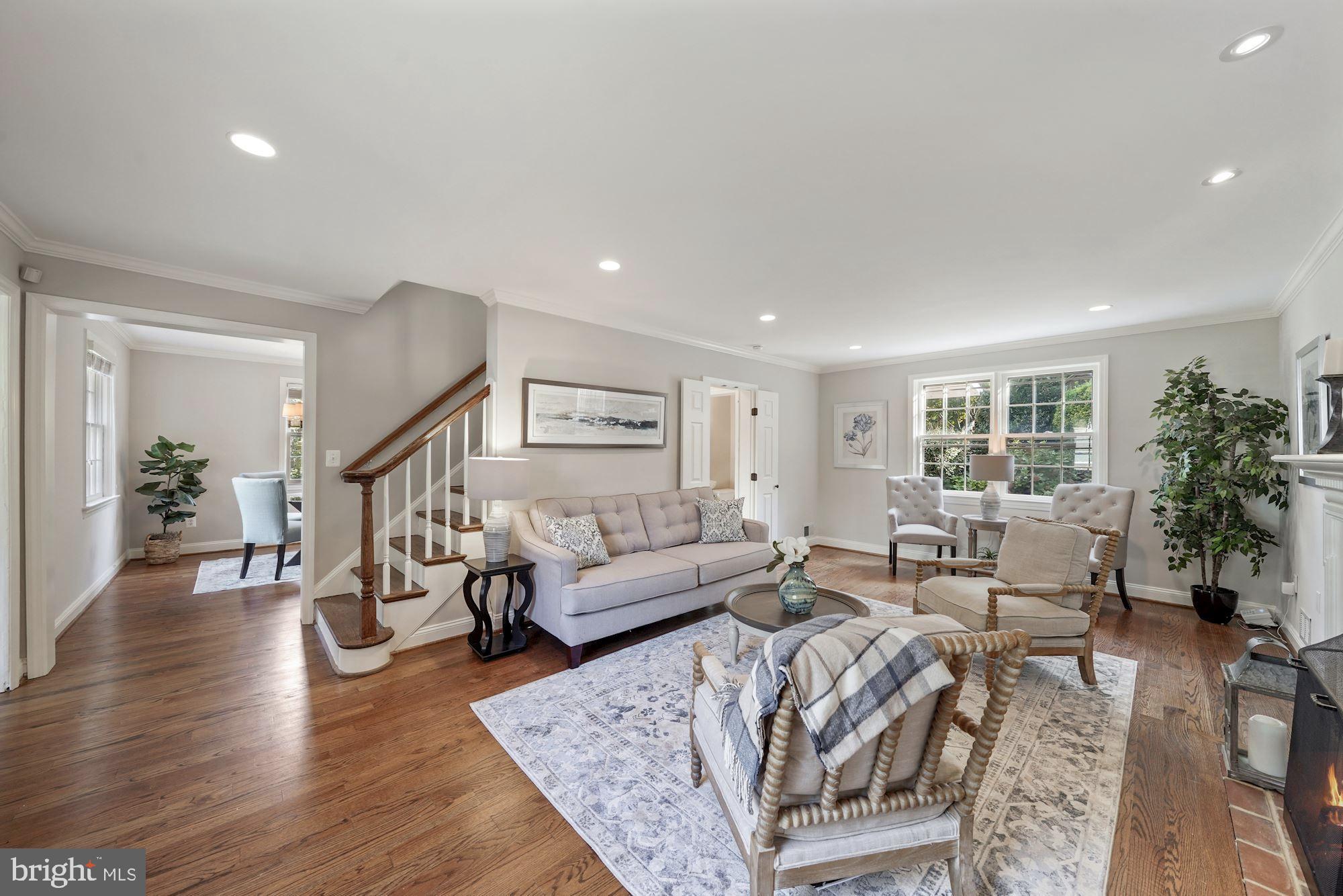 LEE HEIGHTS - Residential