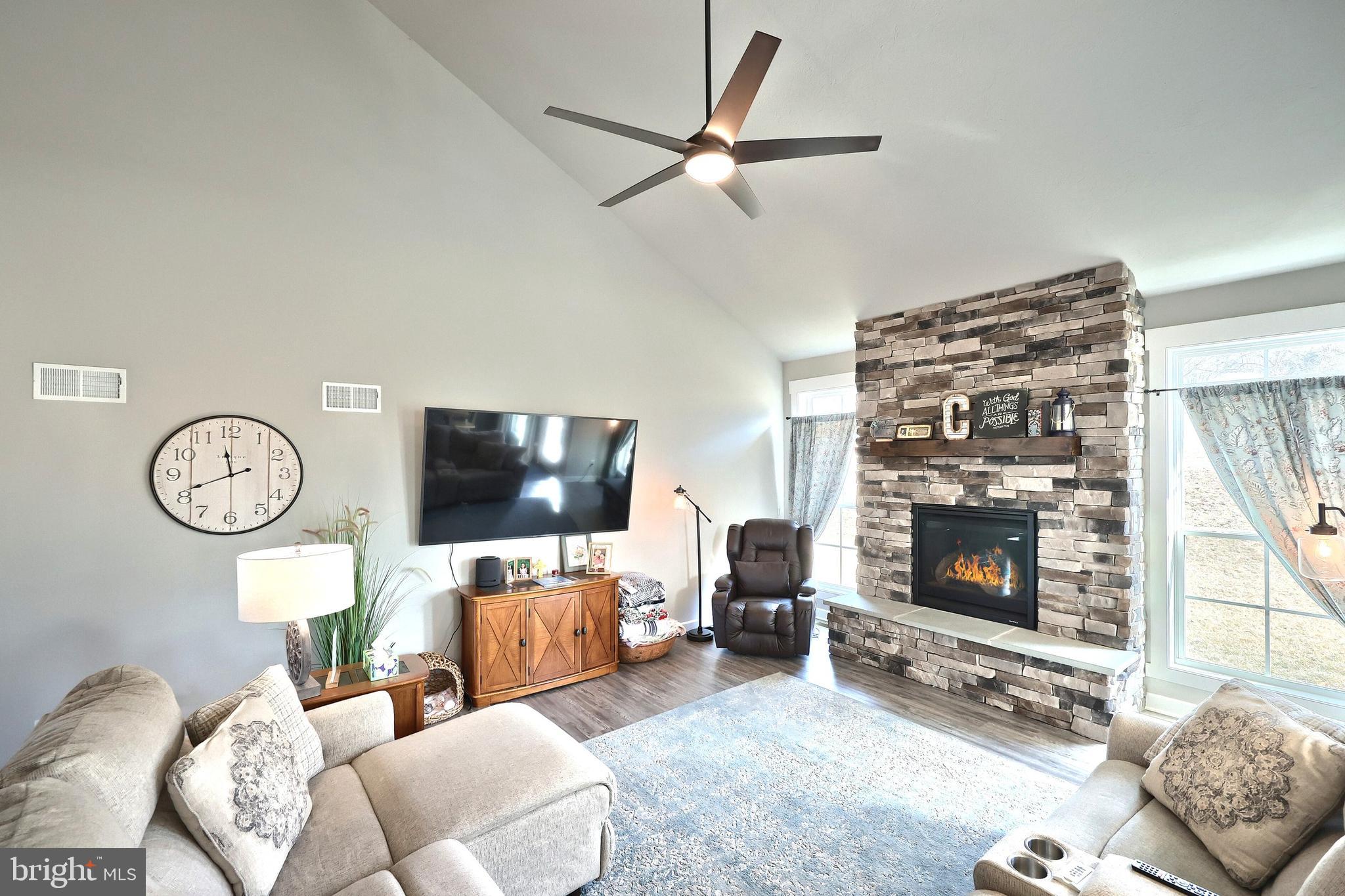 BLACK ROCK RD - Residential