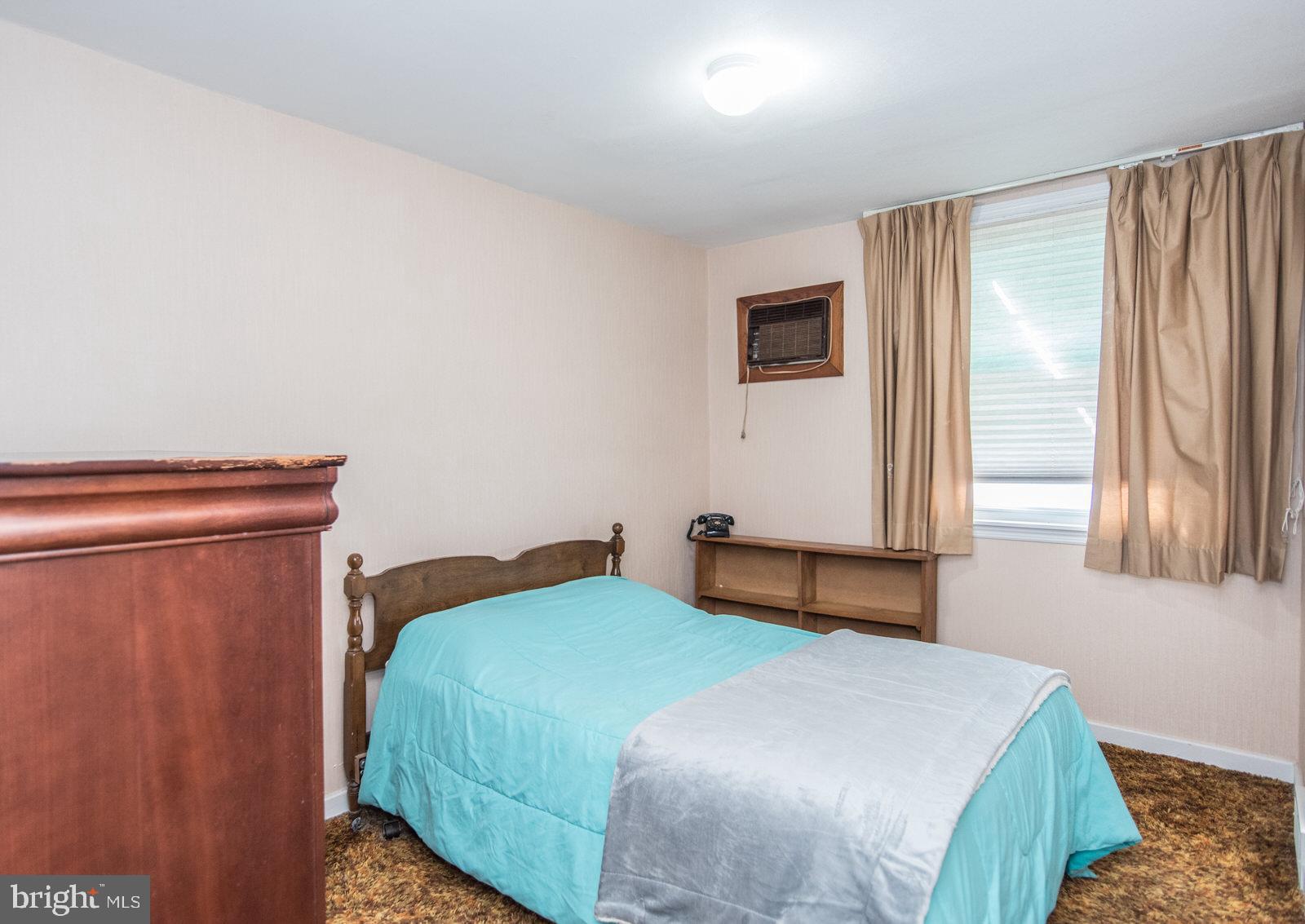 MAYFAIR (WEST) - Residential