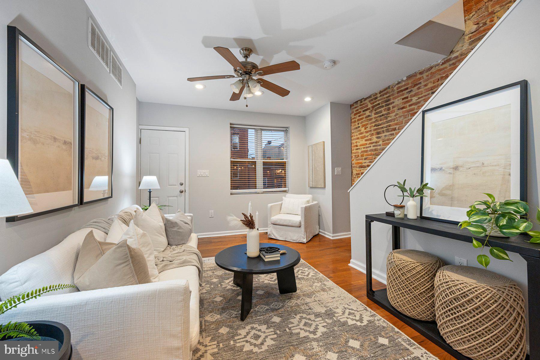 HIGHLANDTOWN - Residential