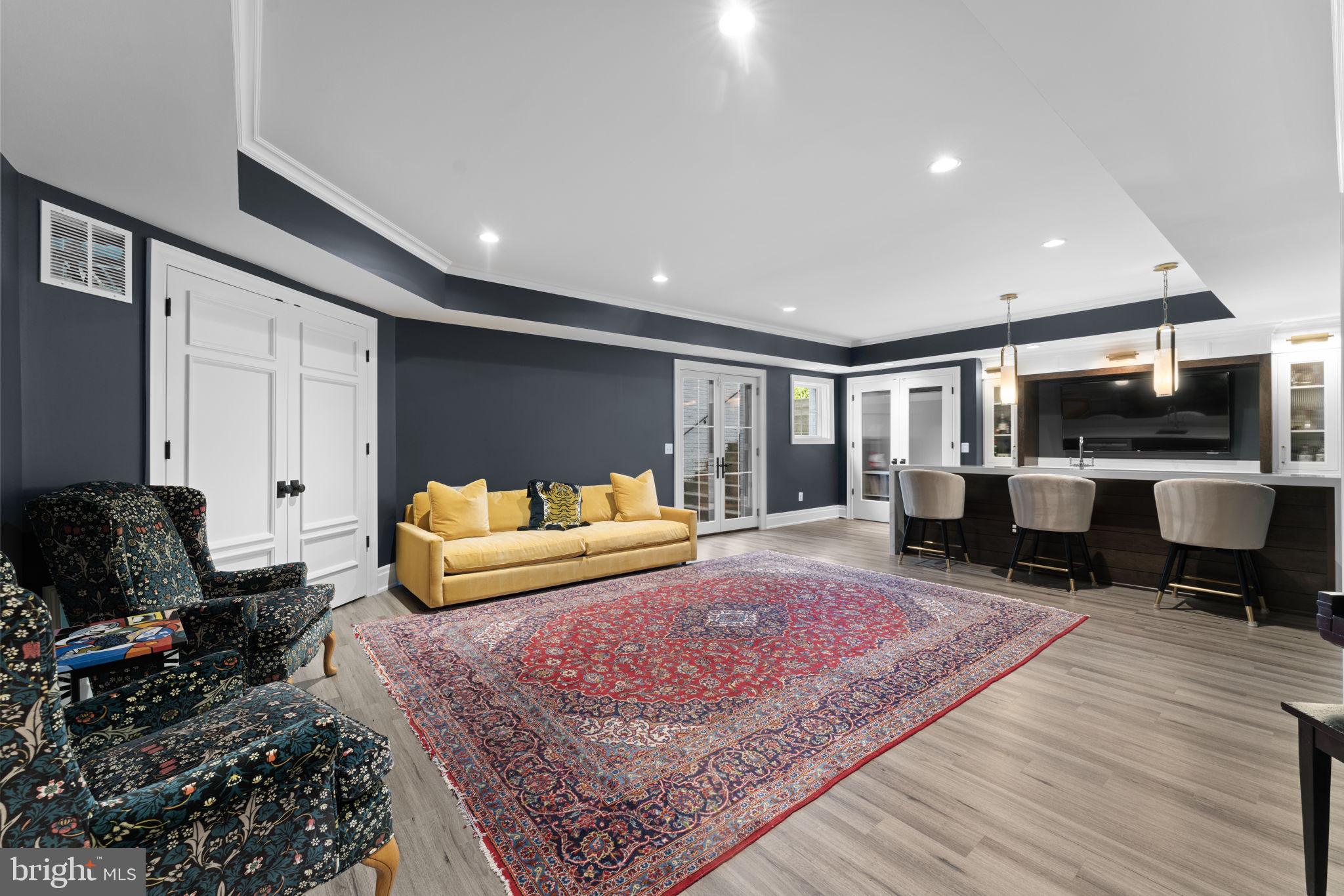 GREEN ACRES - Residential