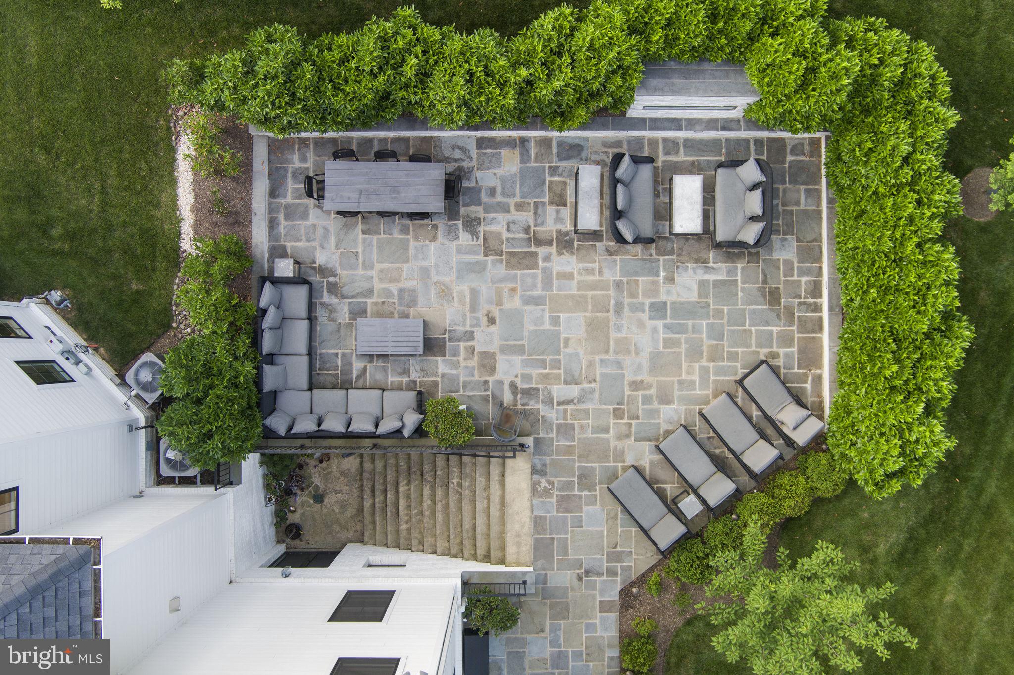 GREEN ACRES - Residential