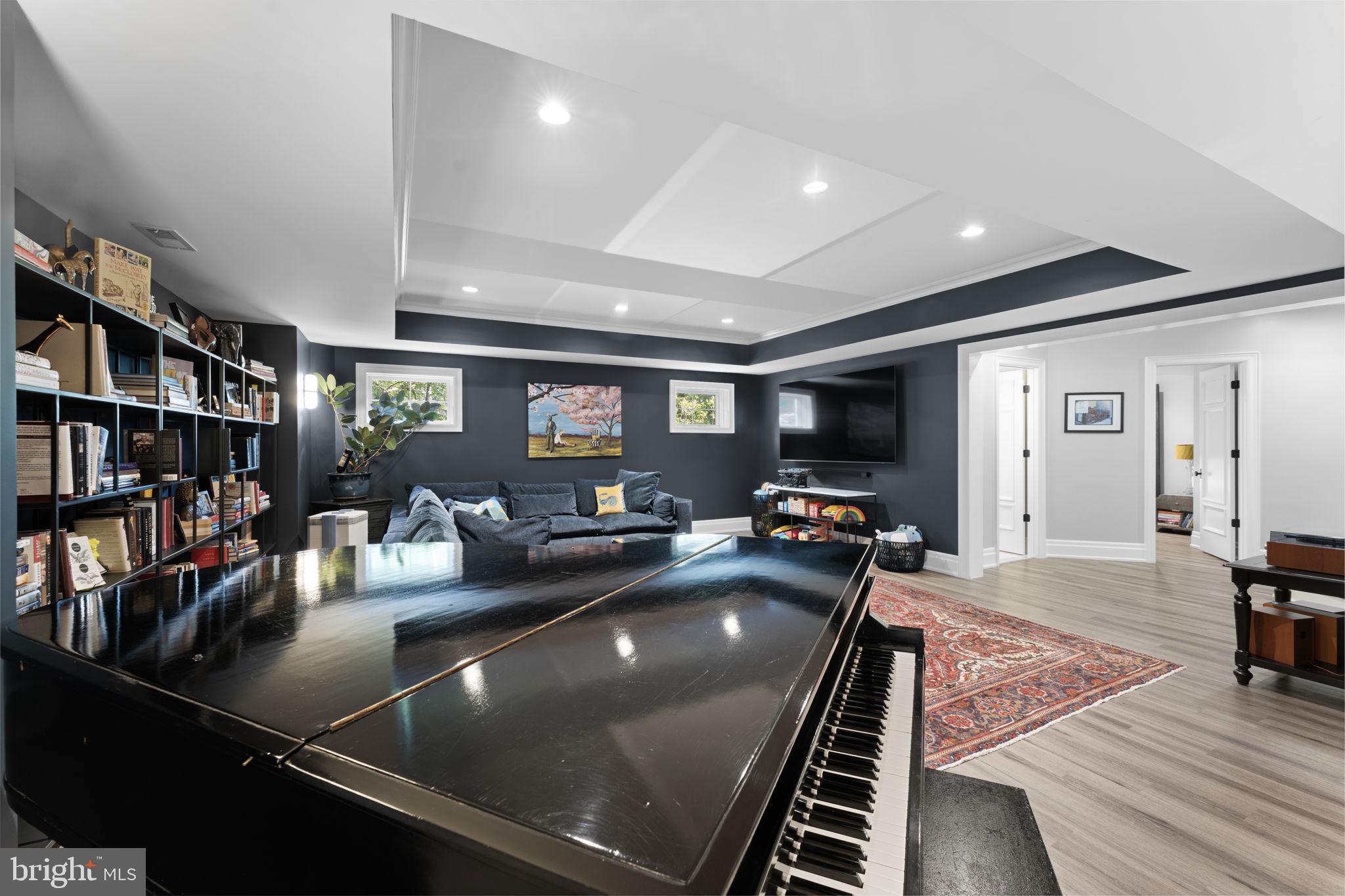 GREEN ACRES - Residential