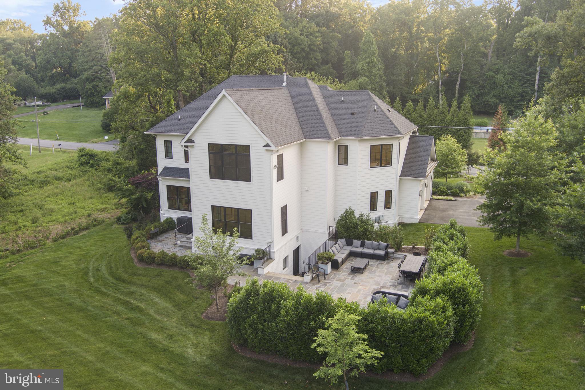 GREEN ACRES - Residential