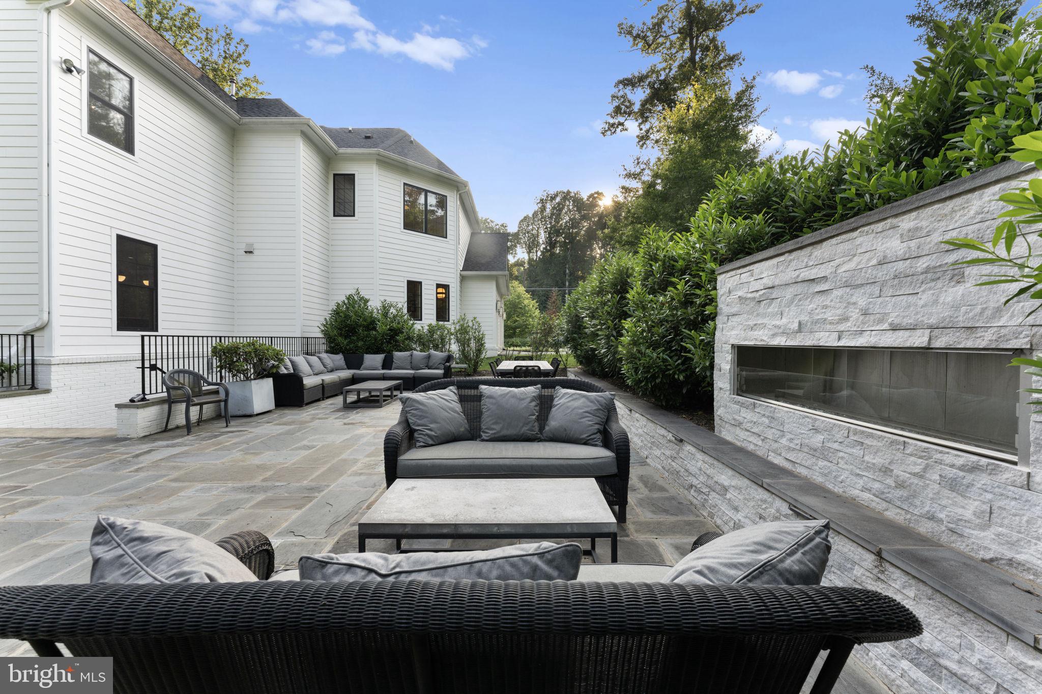 GREEN ACRES - Residential