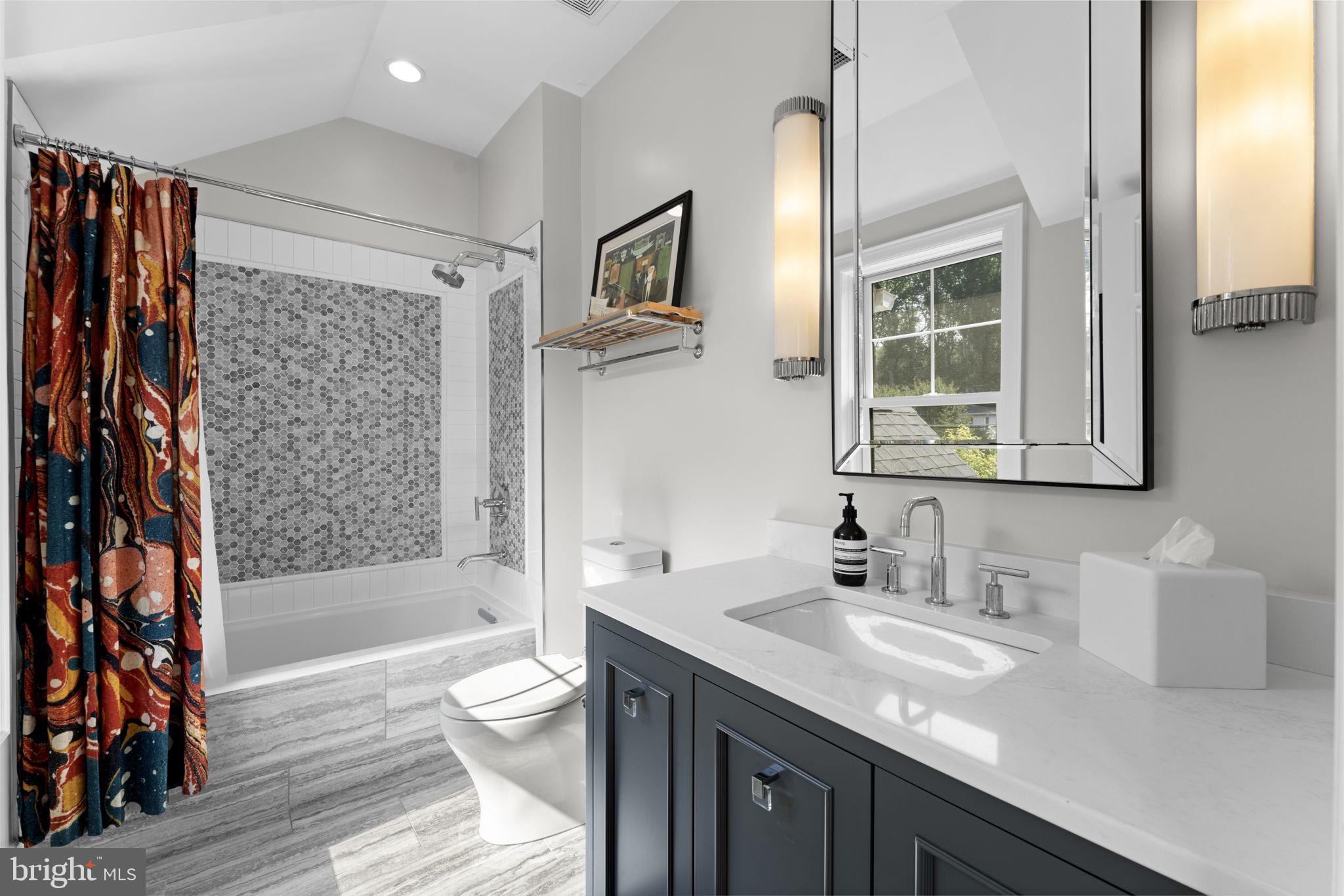 GREEN ACRES - Residential