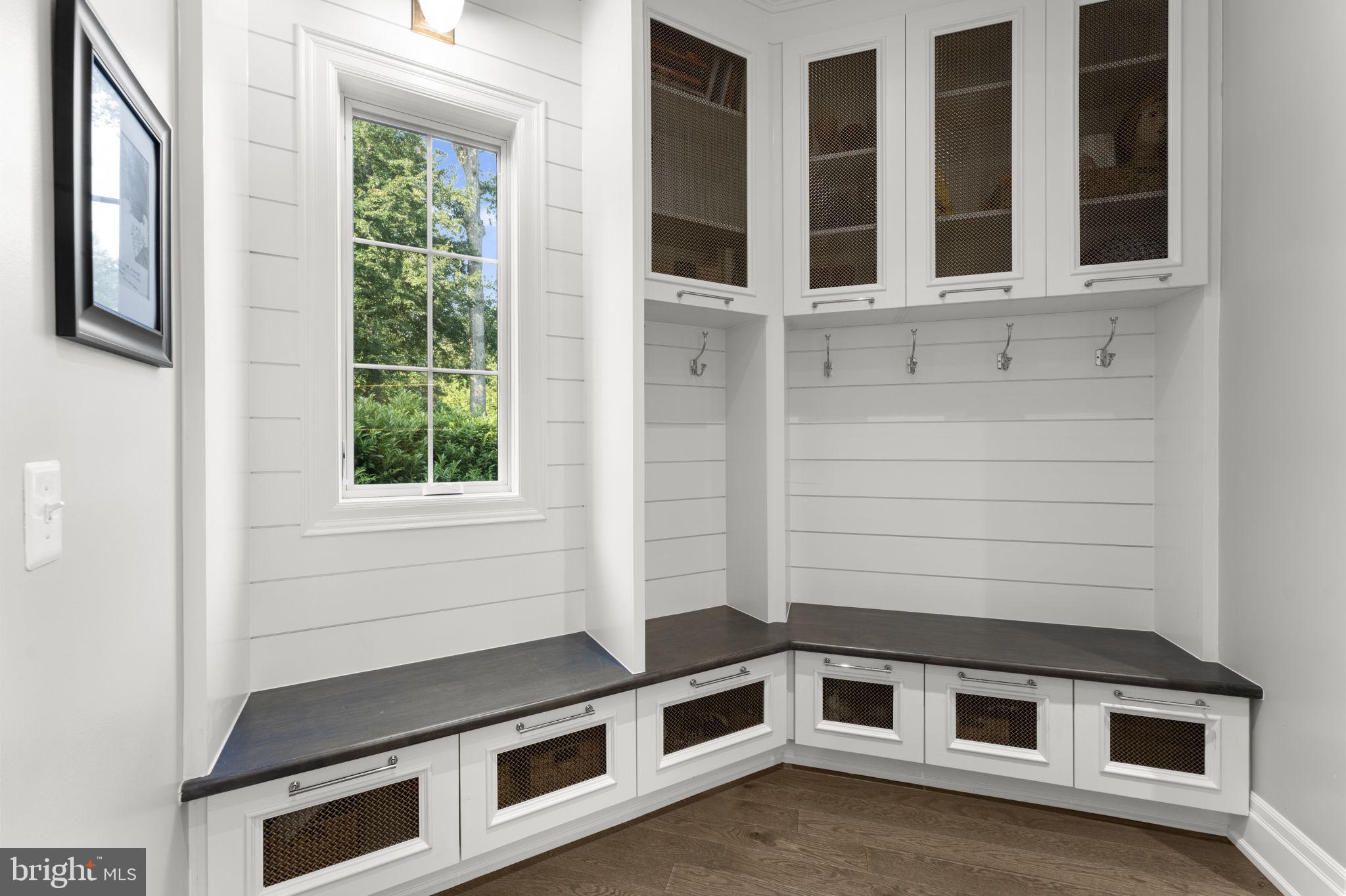 GREEN ACRES - Residential