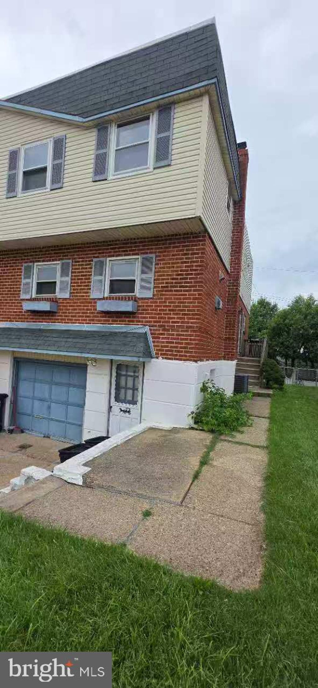 Photo of 2876 Walnut Hill Street, PHILADELPHIA, PA 19152 (MLS # PAPH2518678)