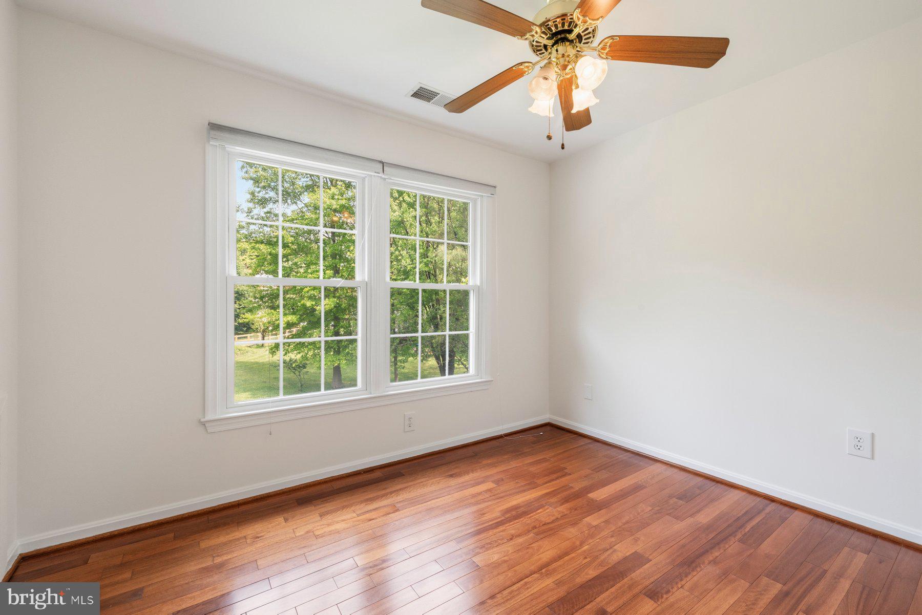 SPRING LAWN FARM - Residential