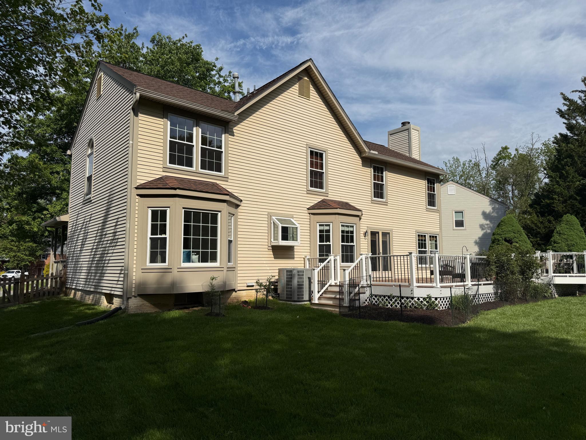 SPRING LAWN FARM - Residential