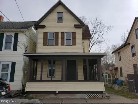 Homes For Sale - 444 Kreamer Avenue<br/> SUNBURY, PA 17801