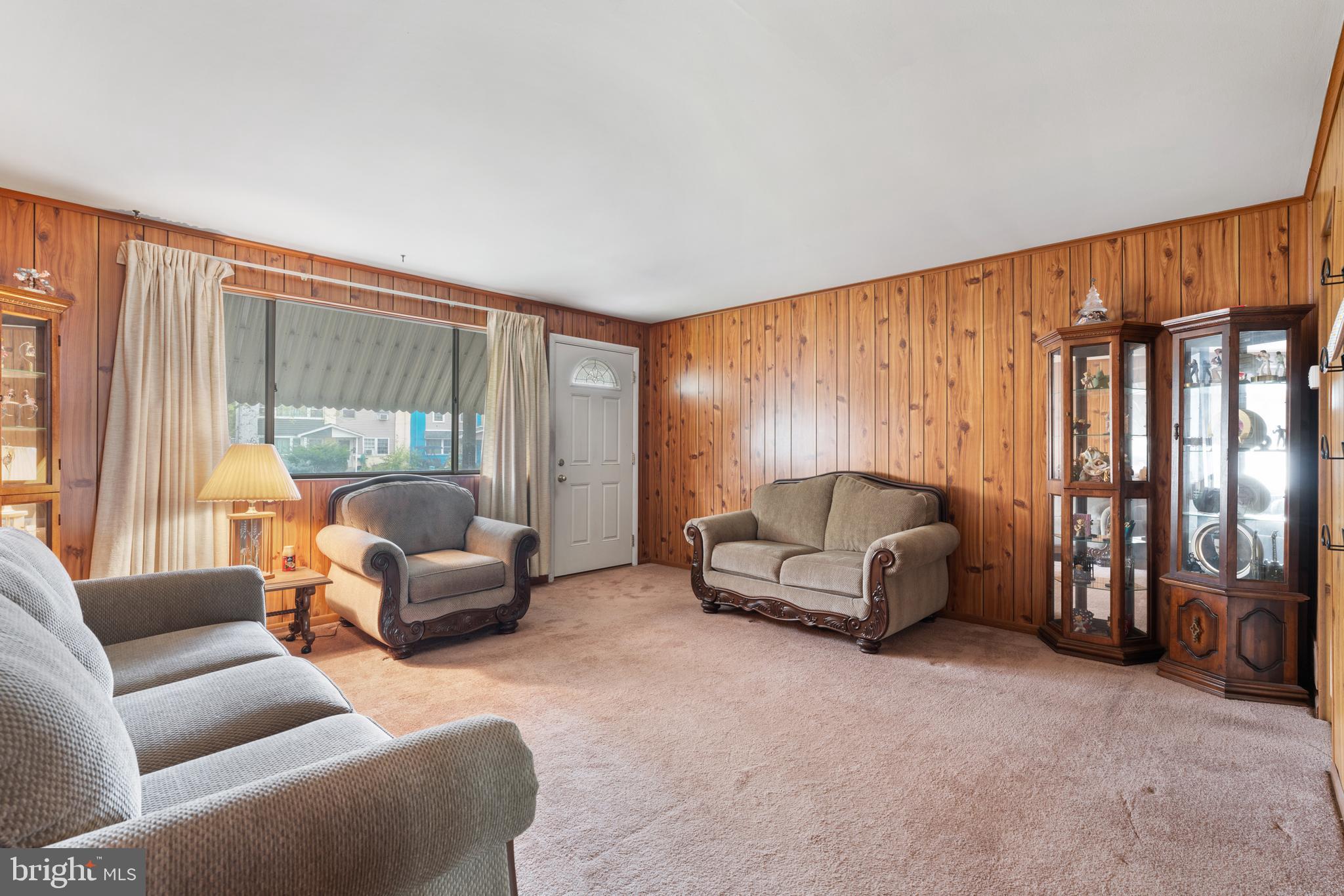 941 WEDGEWOOD DRIVE