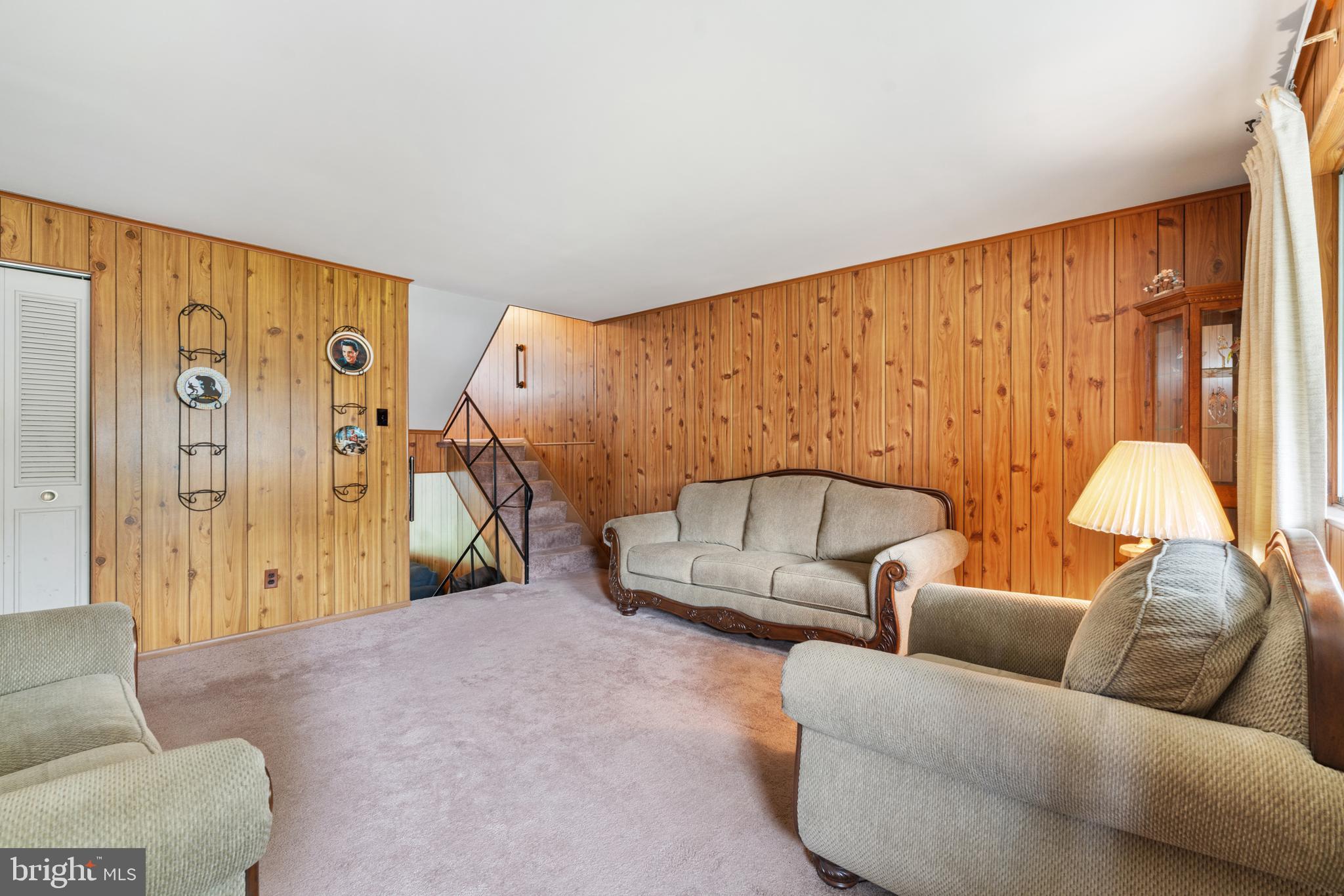 941 WEDGEWOOD DRIVE