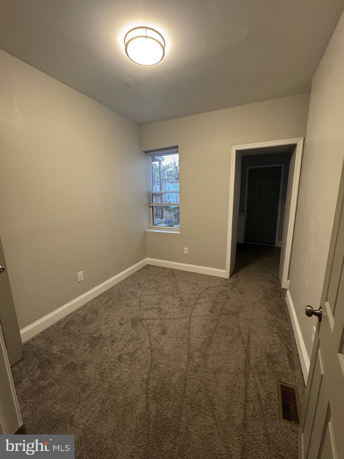 GREEN SPRING - Residential Lease