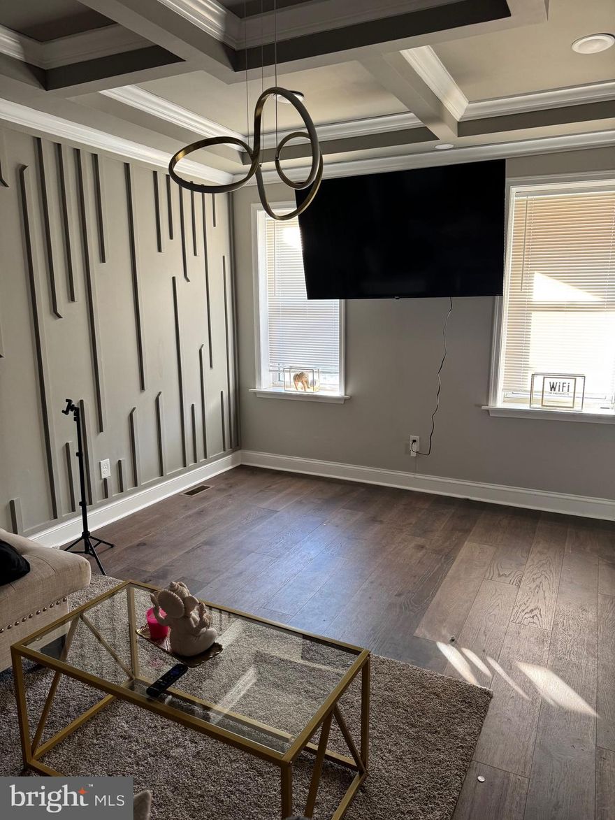 Welcome to 2412 Keyworth Ave!

* This listing is for a room not for the entire townhome. 
Spacious rowhouse in a quiet, residential section of the 21215 zip code
Private bedroom, with access to your own bathroom
Fully furnished living room, kitchen, and dining room
Shared access to:
Kitchen (fully equipped with stove, fridge)
Living / common area
Laundry (on-site)


Street parking available
Public transportation nearby — easy access to MTA bus routes and the Metro

Who We’re Looking For:
Quiet, responsible roommate(s)
Someone who respects shared spaces (kitchen, living room, bathroom)
Preferably long-term (12 months or more), but flexible lease terms can be discussed
Ideal For:
Students, young professionals, or anyone looking for affordable, shared housing in Baltimore
Someone who values a balance of privacy and community
People who want to be in a up-and-coming but established residential neighborhood with public transit and basic amenities