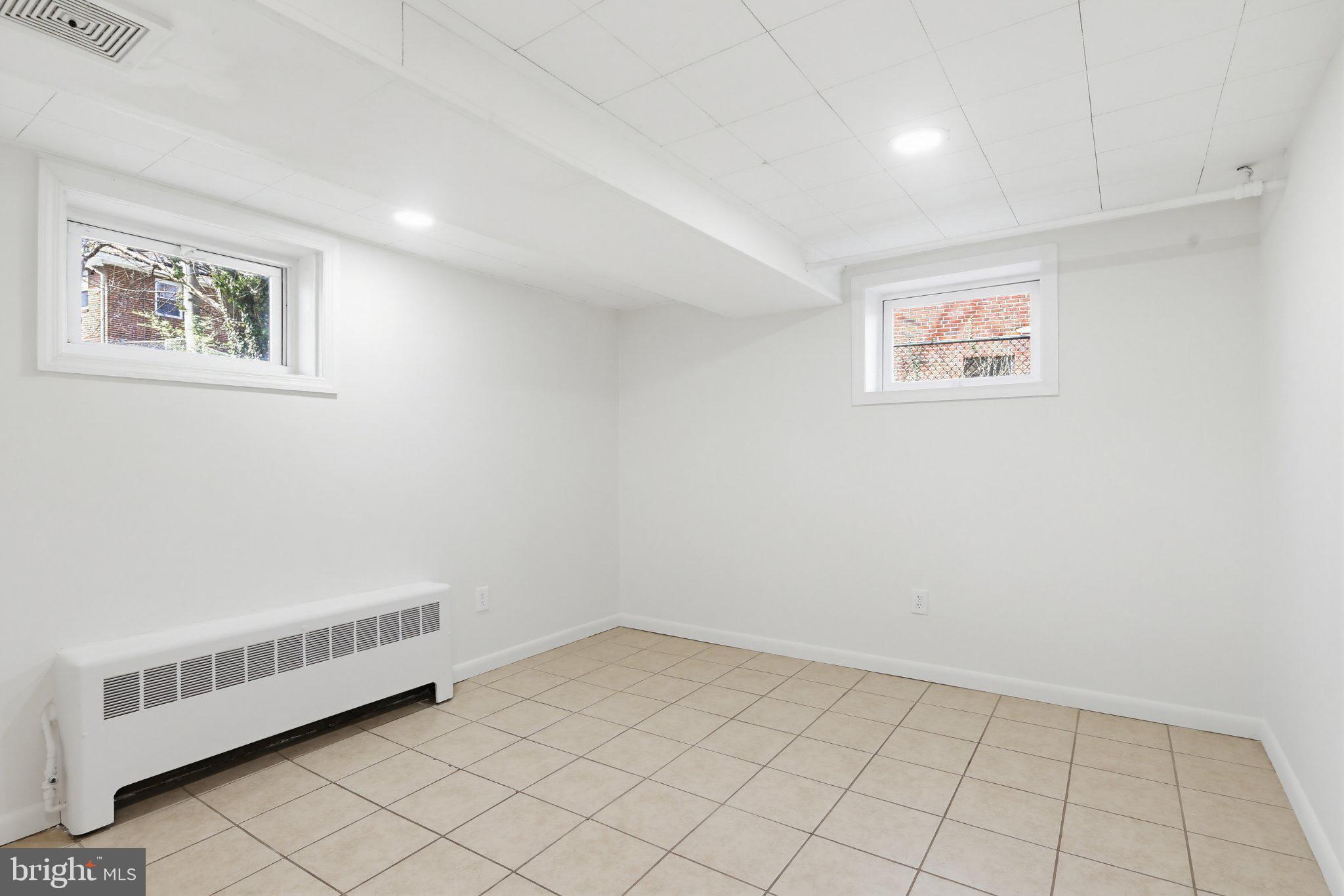 CARROLL KNOLLS - Residential