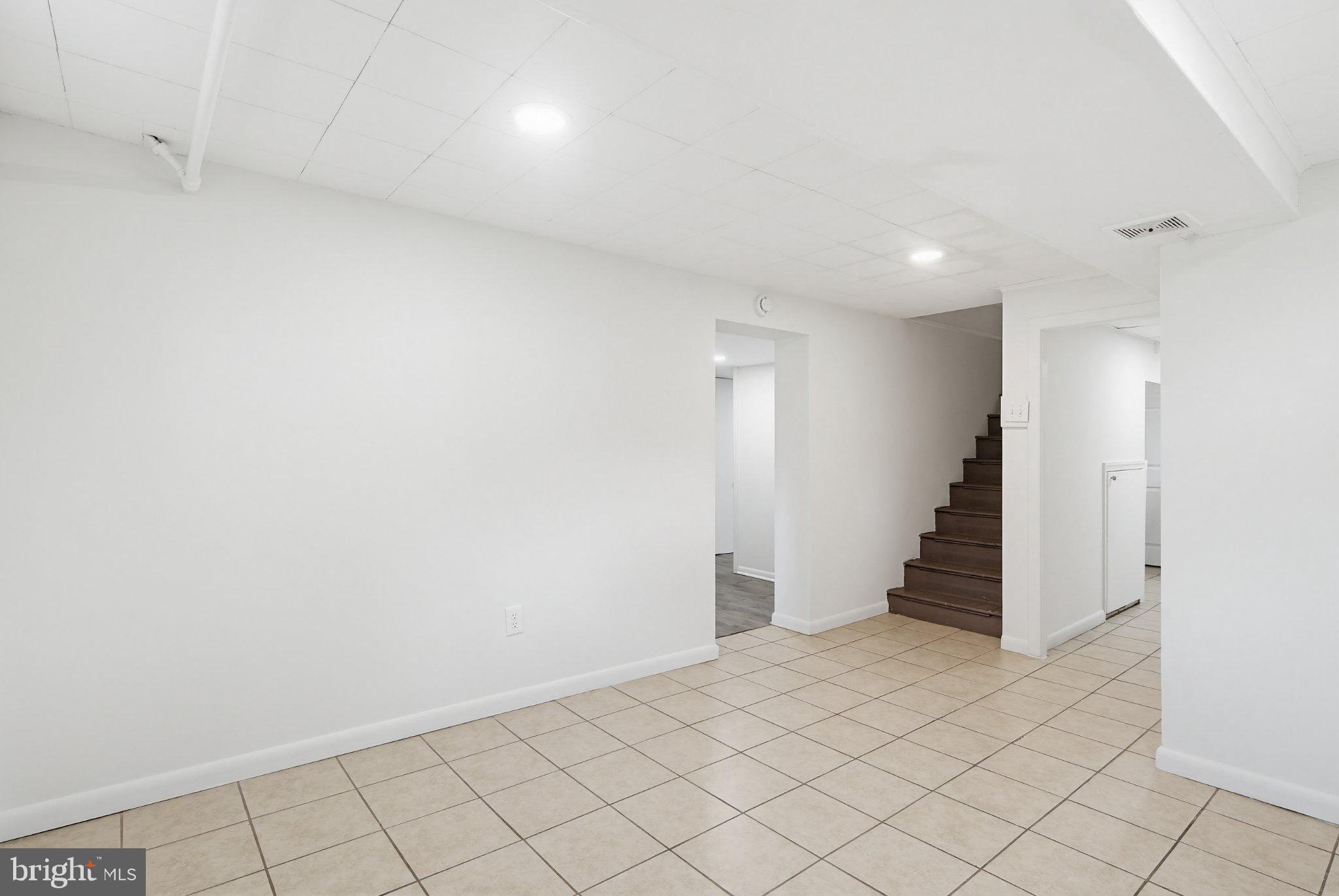 CARROLL KNOLLS - Residential