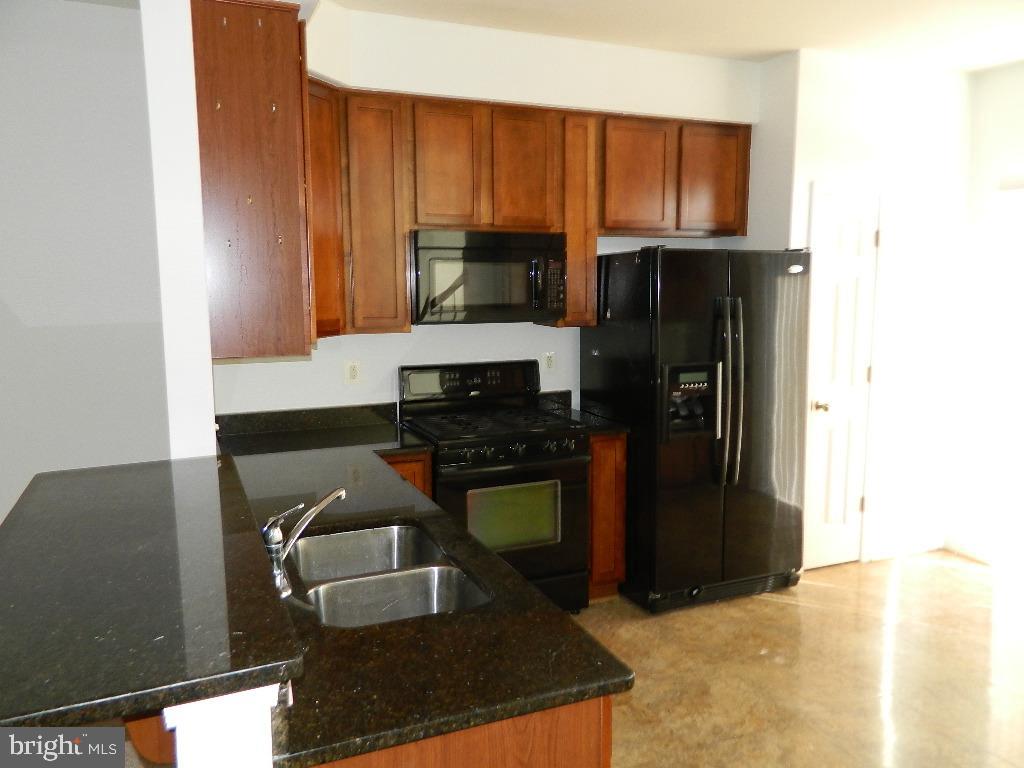 WILLOWGATE - Residential Lease