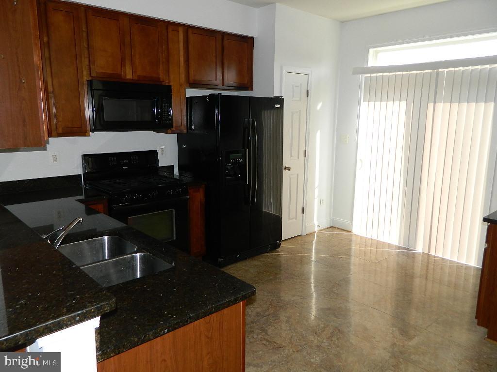 WILLOWGATE - Residential Lease