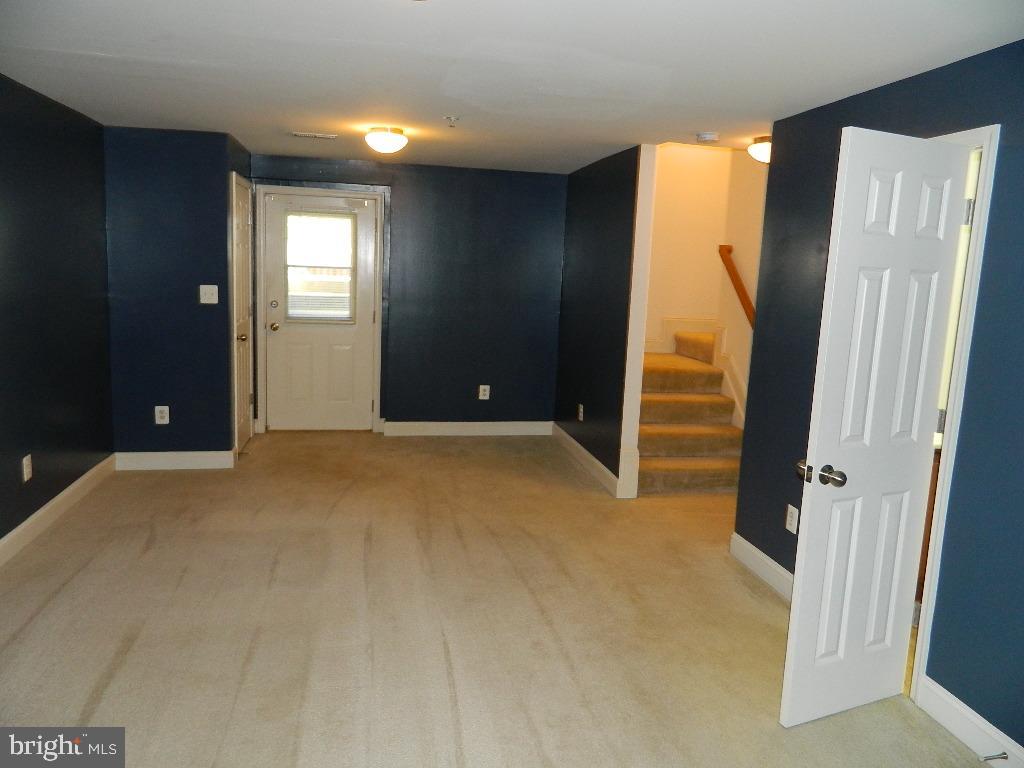 WILLOWGATE - Residential Lease