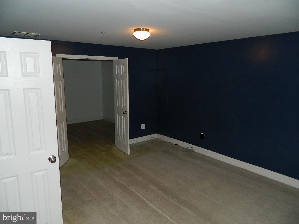 WILLOWGATE - Residential Lease