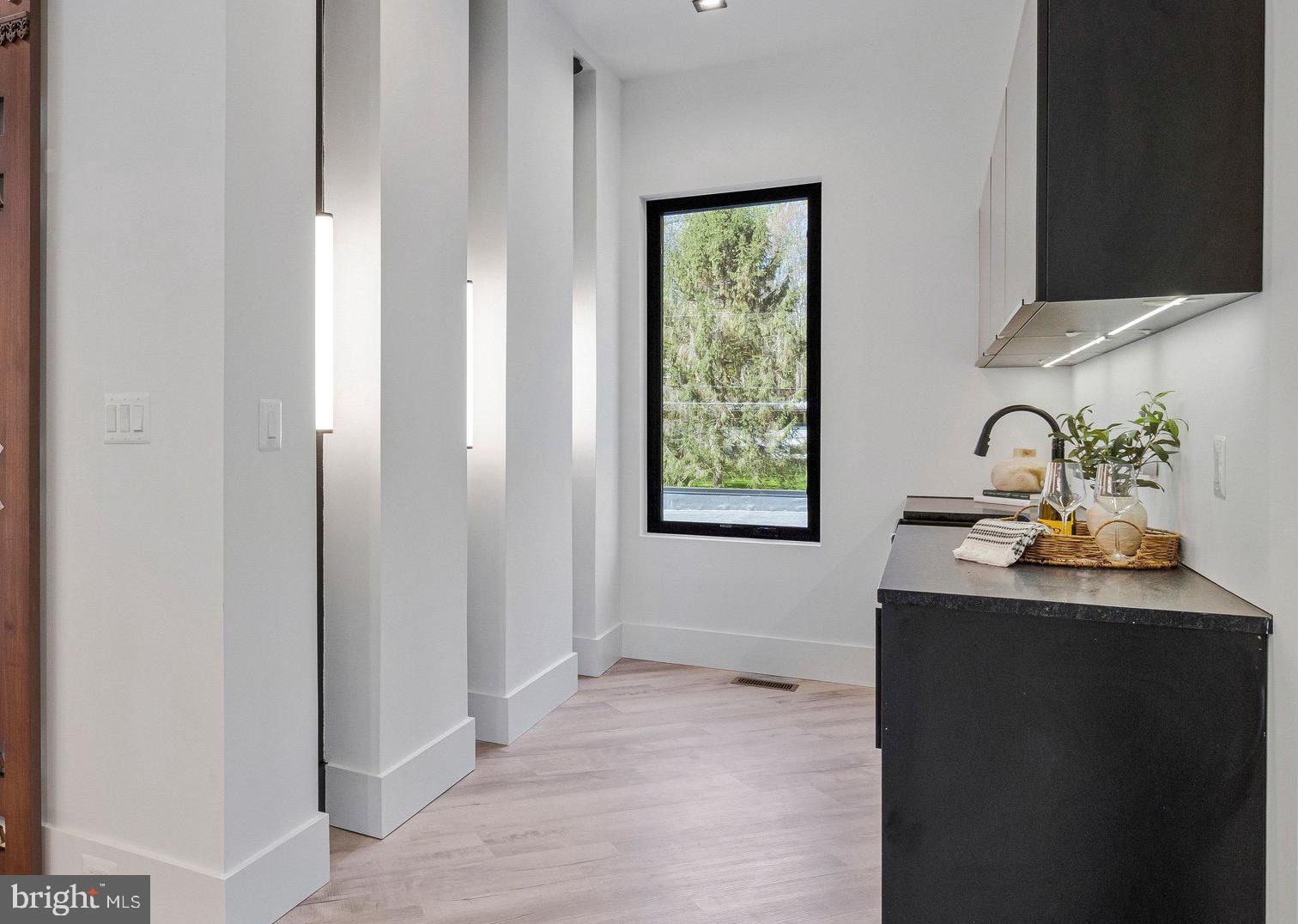 MANTUA - Residential