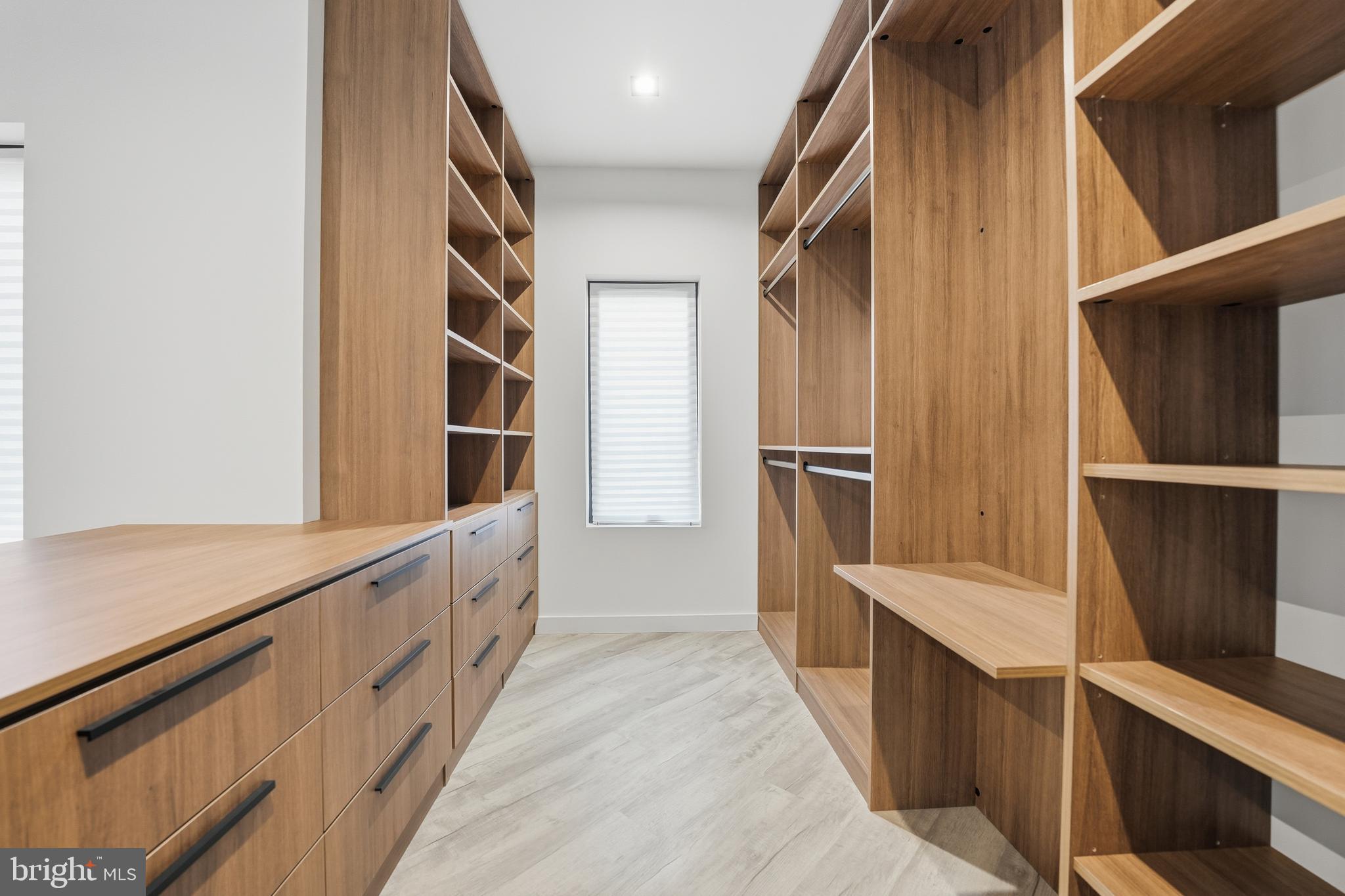 MANTUA - Residential