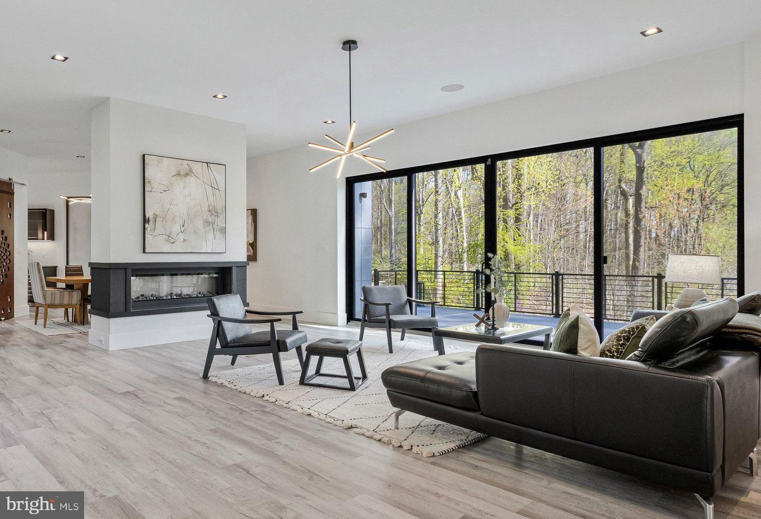 MANTUA - Residential