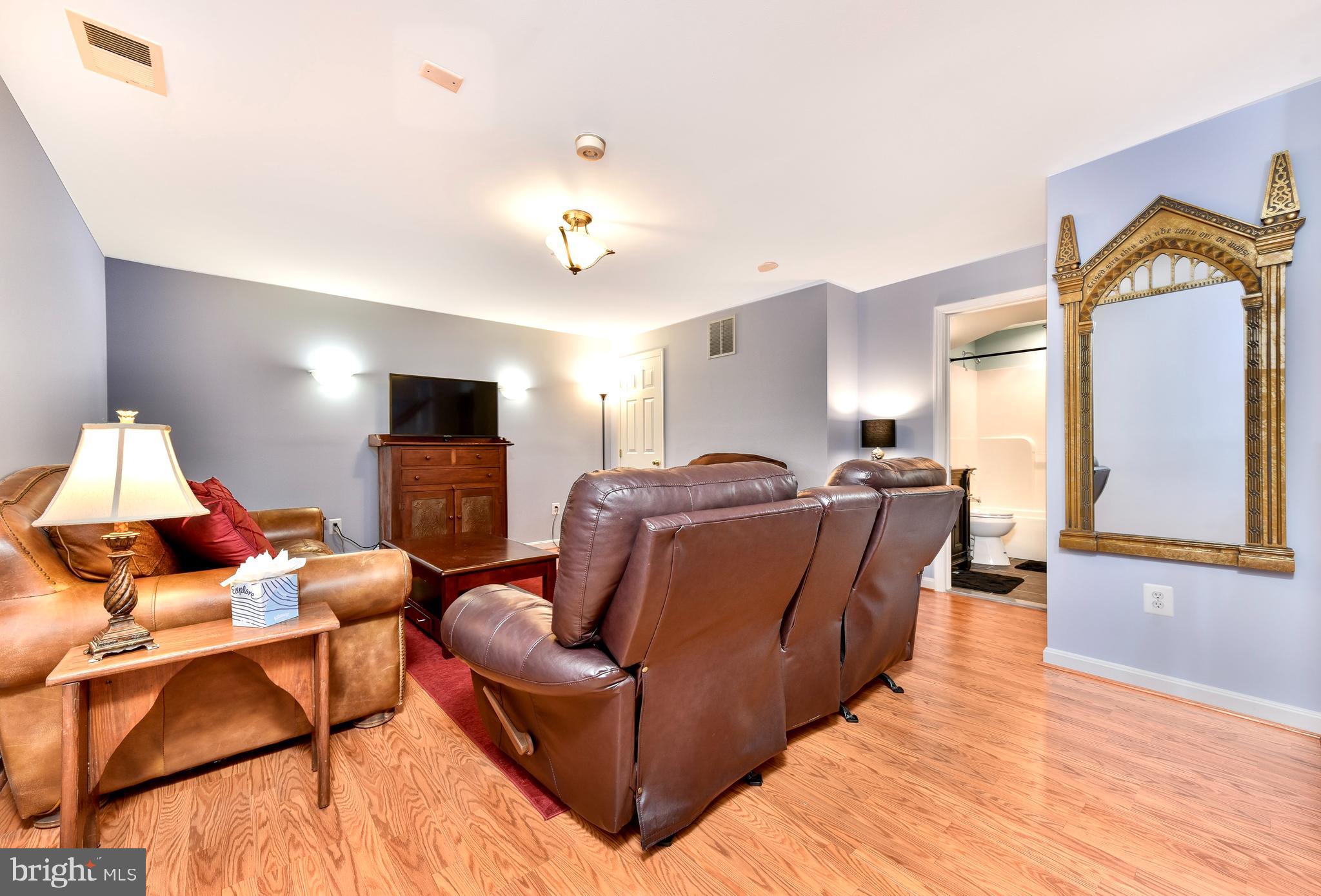 FALLS RIDGE - Residential