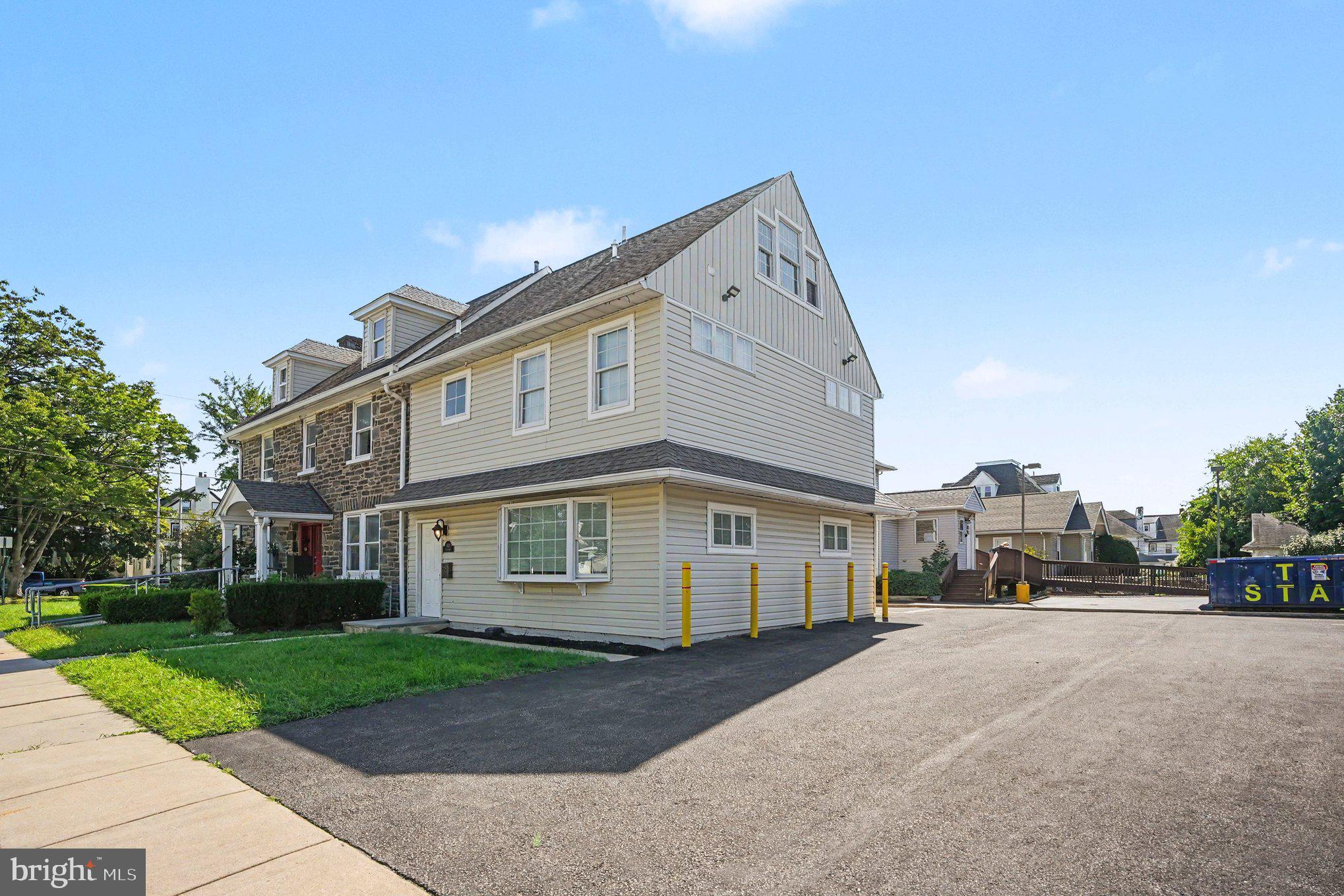 812 DARBY ROAD REAR