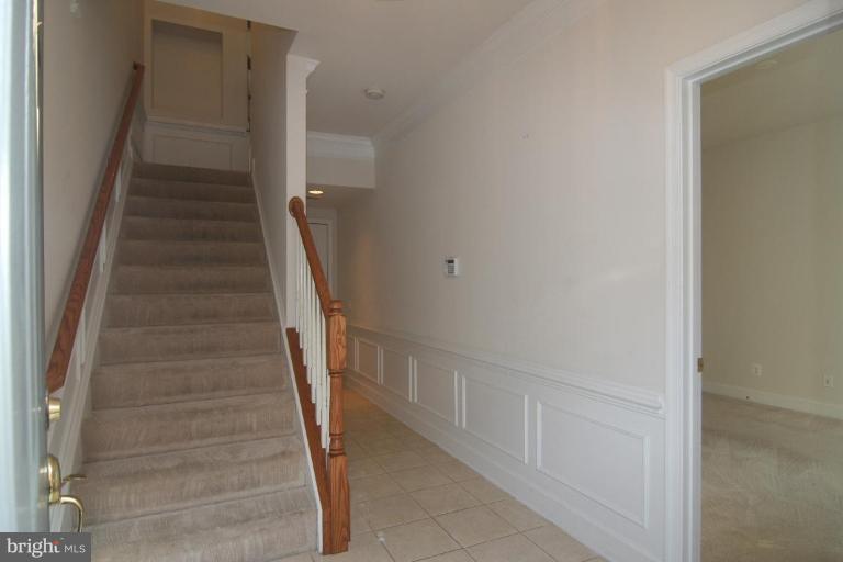 PAVILIONS AT HUNTINGTON - Residential Lease