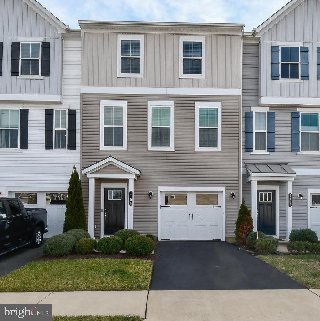 SUMMERFIELD - Residential Lease