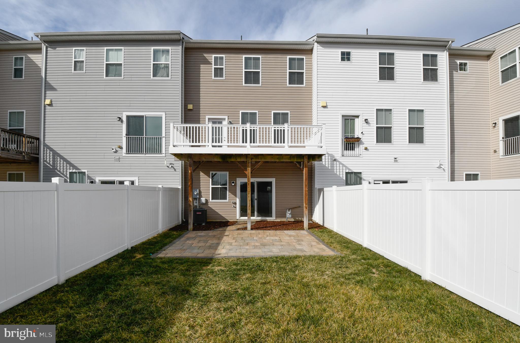 SUMMERFIELD - Residential Lease