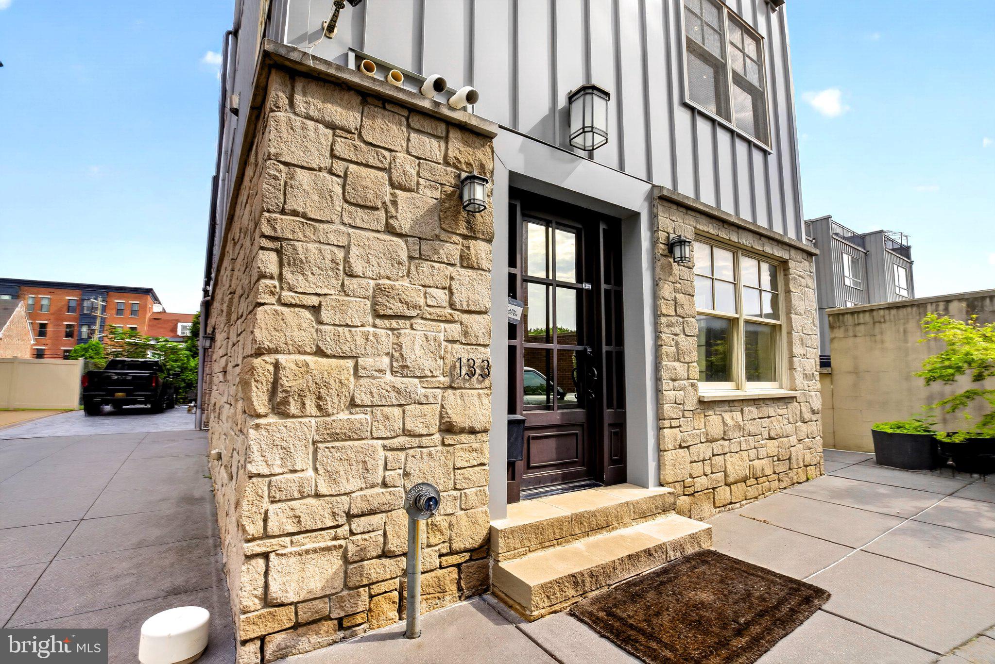 133 SALTER STREET