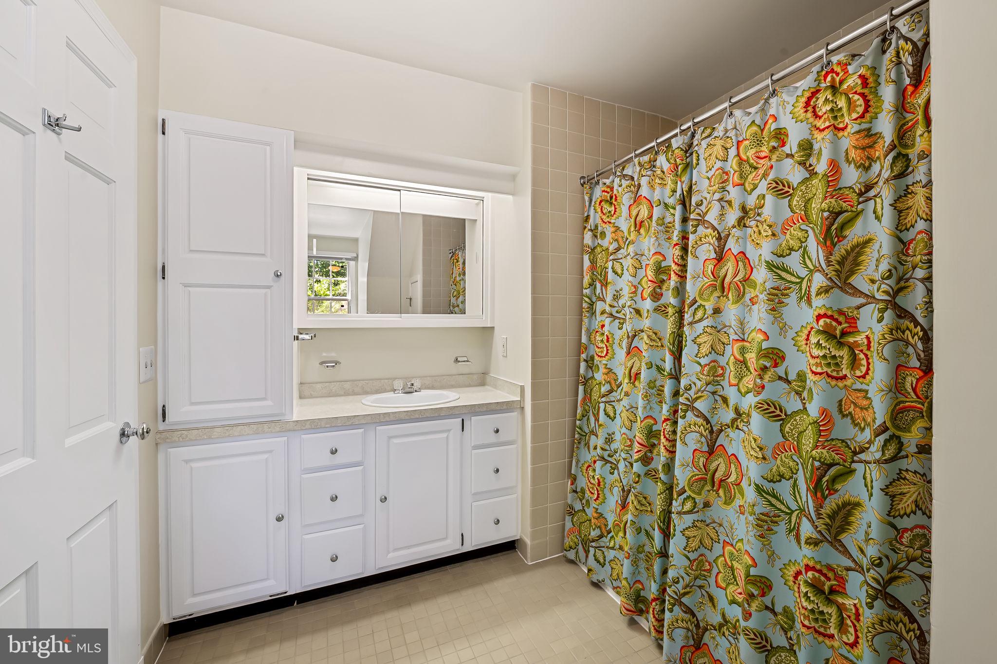 HOMELAND HISTORIC DISTRICT - Residential