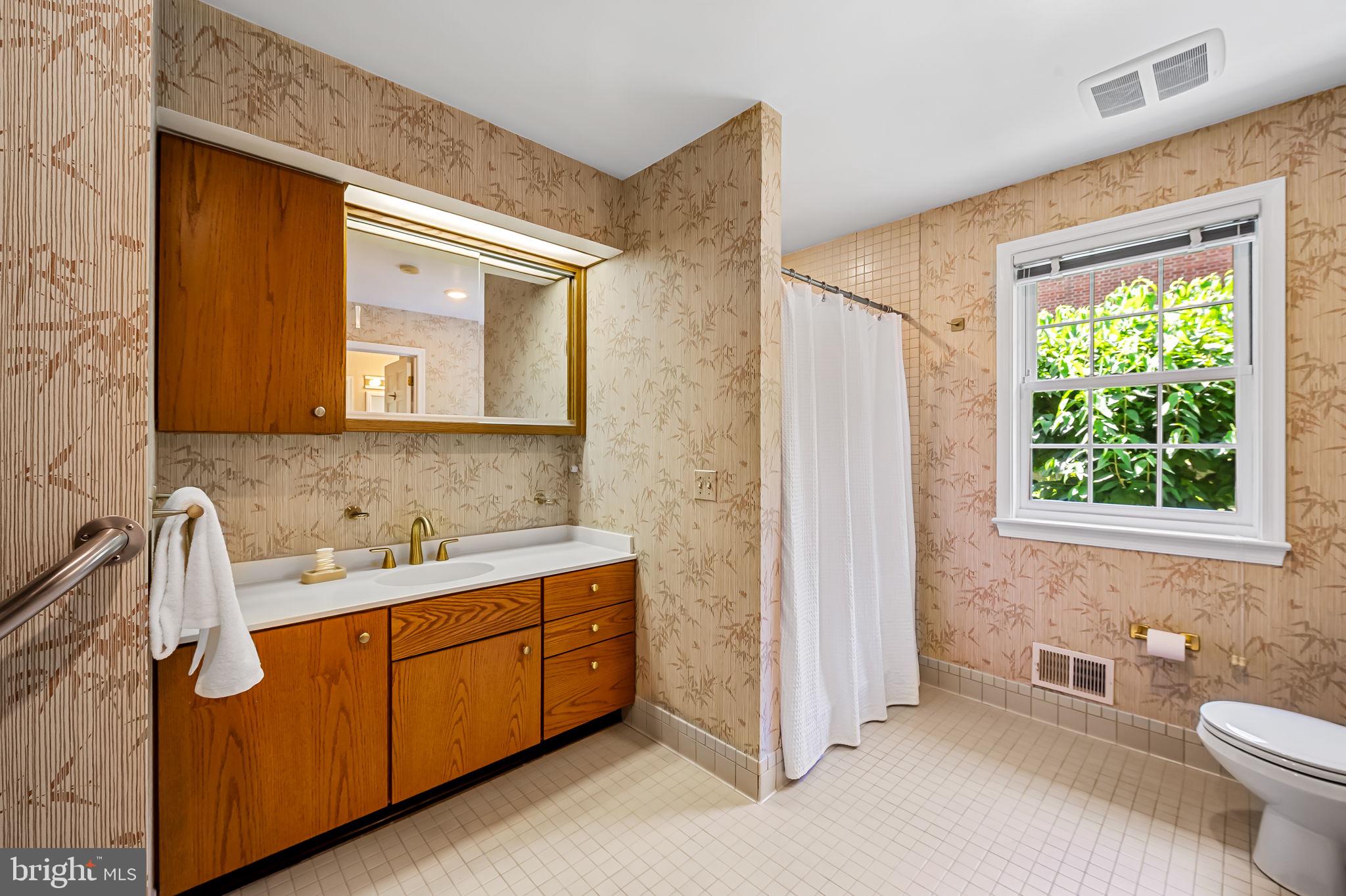 HOMELAND HISTORIC DISTRICT - Residential