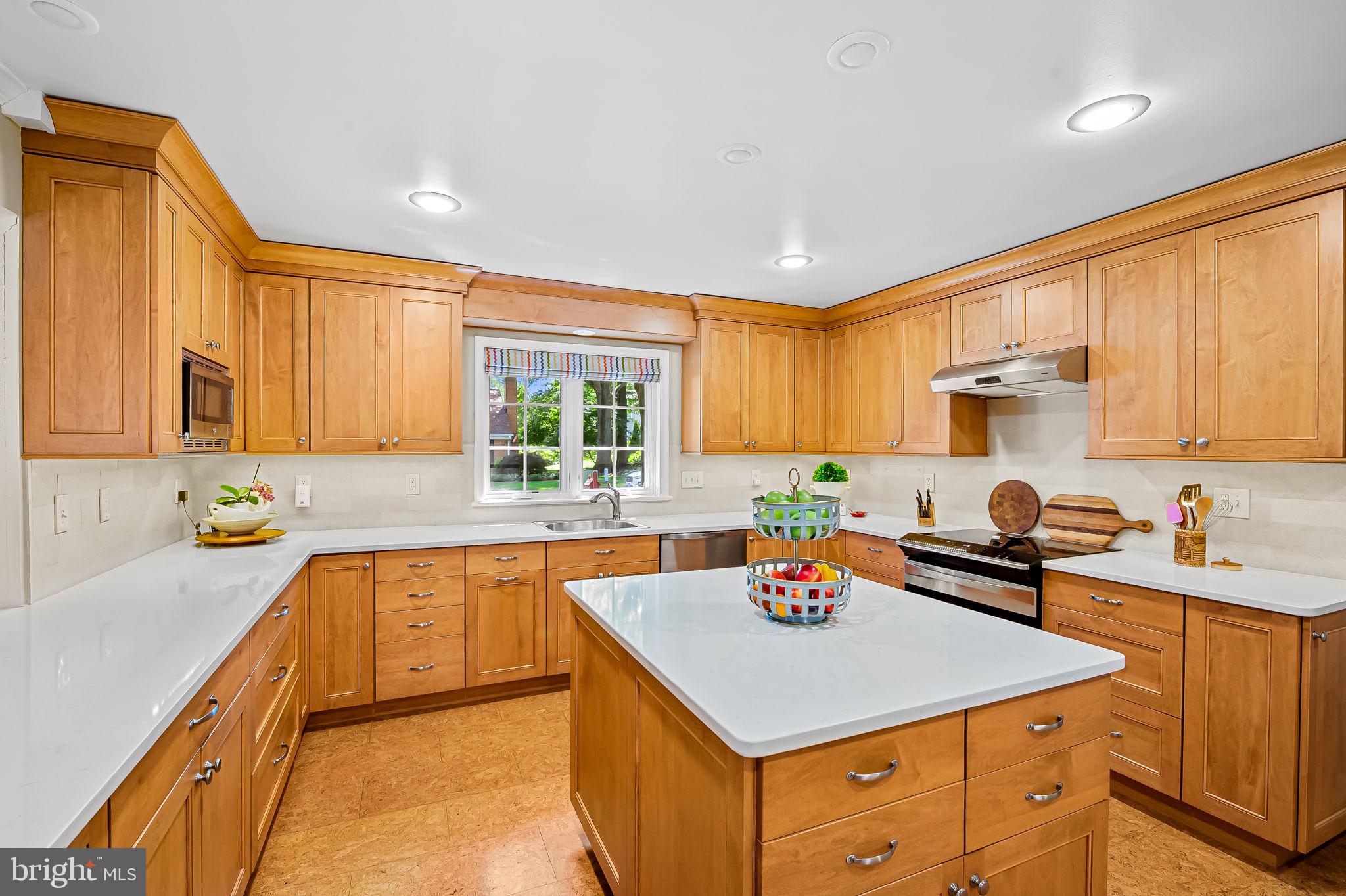 HOMELAND HISTORIC DISTRICT - Residential