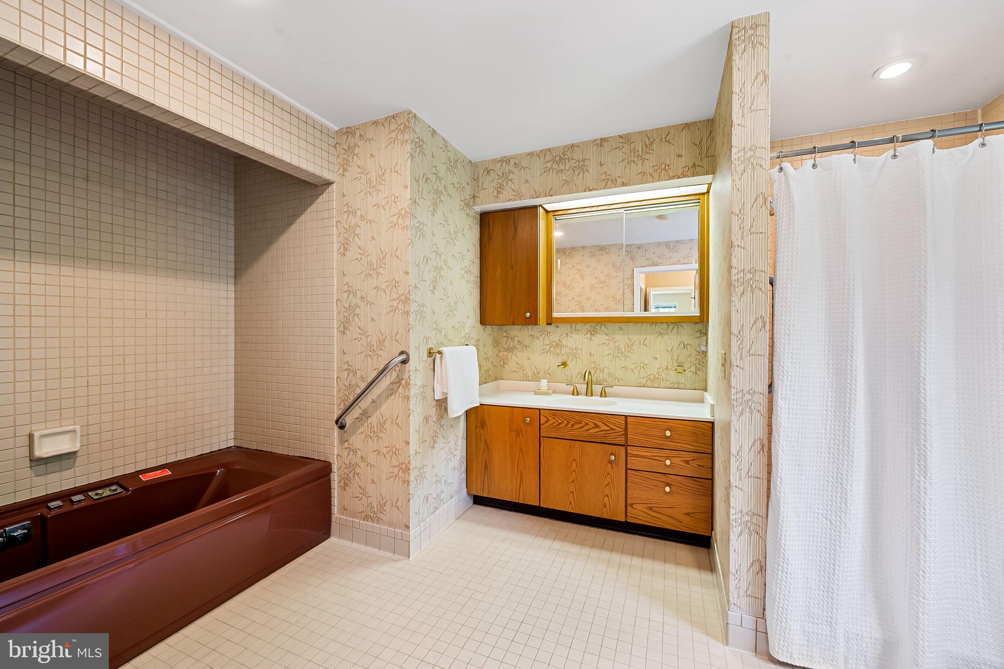 HOMELAND HISTORIC DISTRICT - Residential