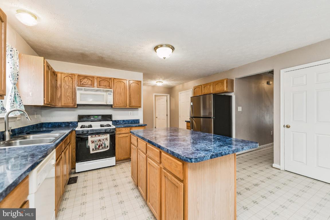 ROLLING MEADOWS SUB - Residential