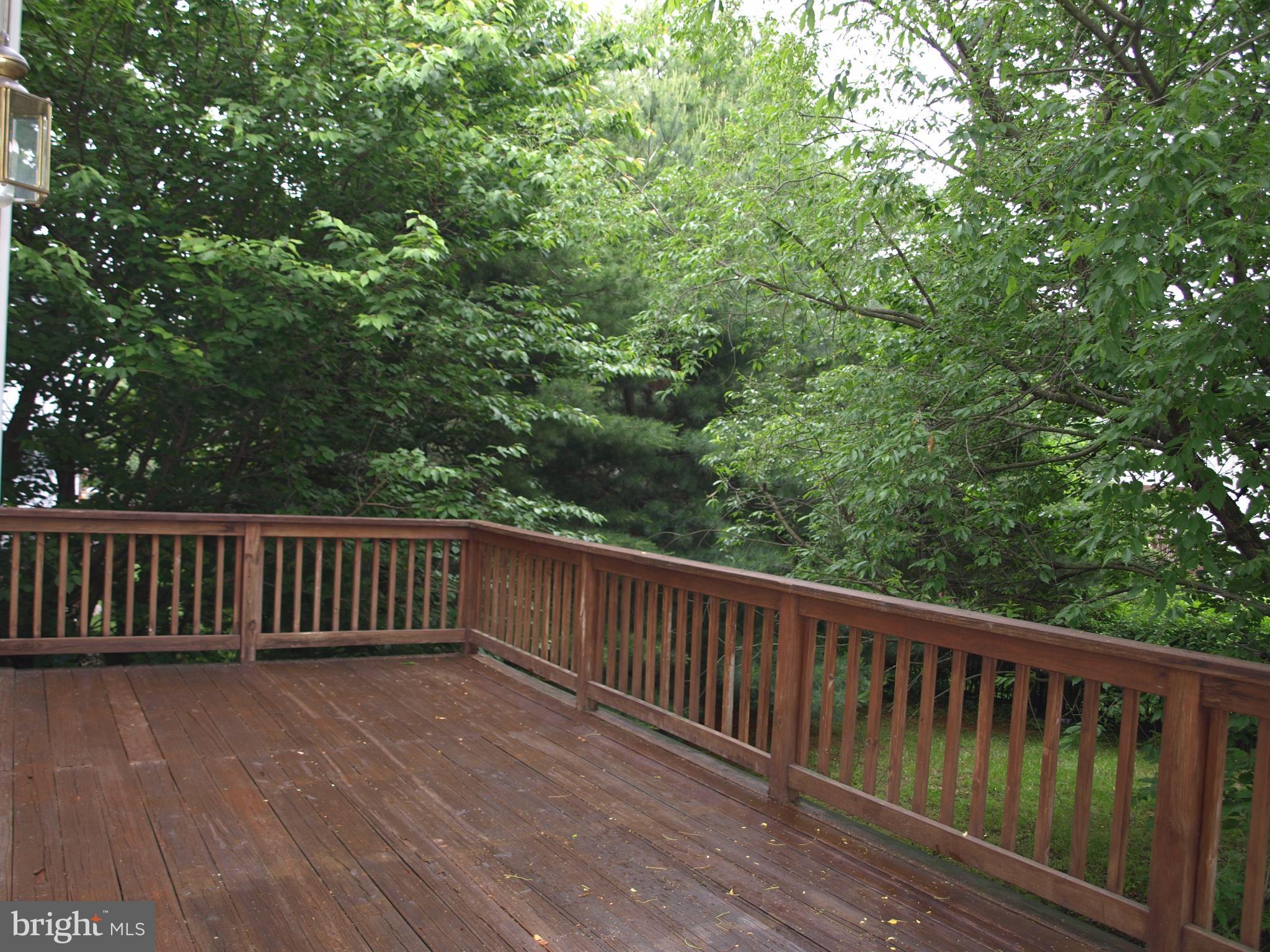 EMERALD KNOLLS - Residential Lease