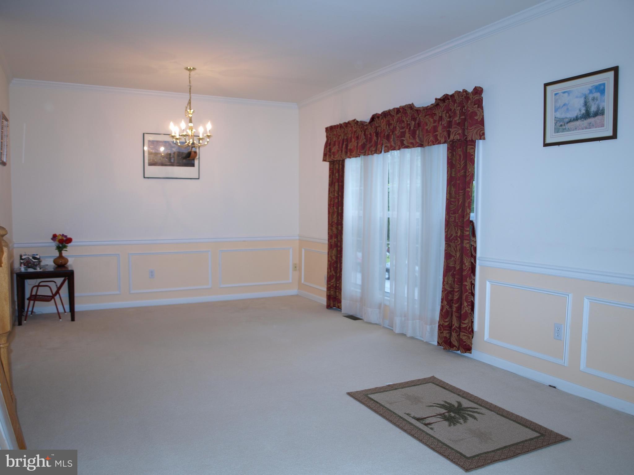 EMERALD KNOLLS - Residential Lease