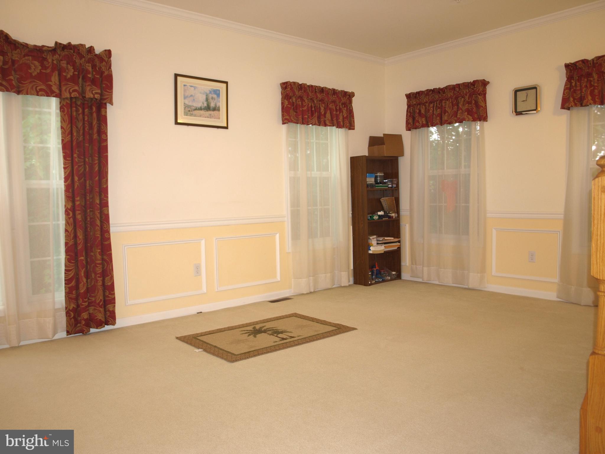 EMERALD KNOLLS - Residential Lease