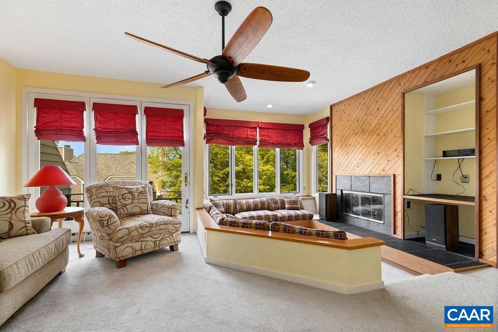 31 BRIARWOOD LN