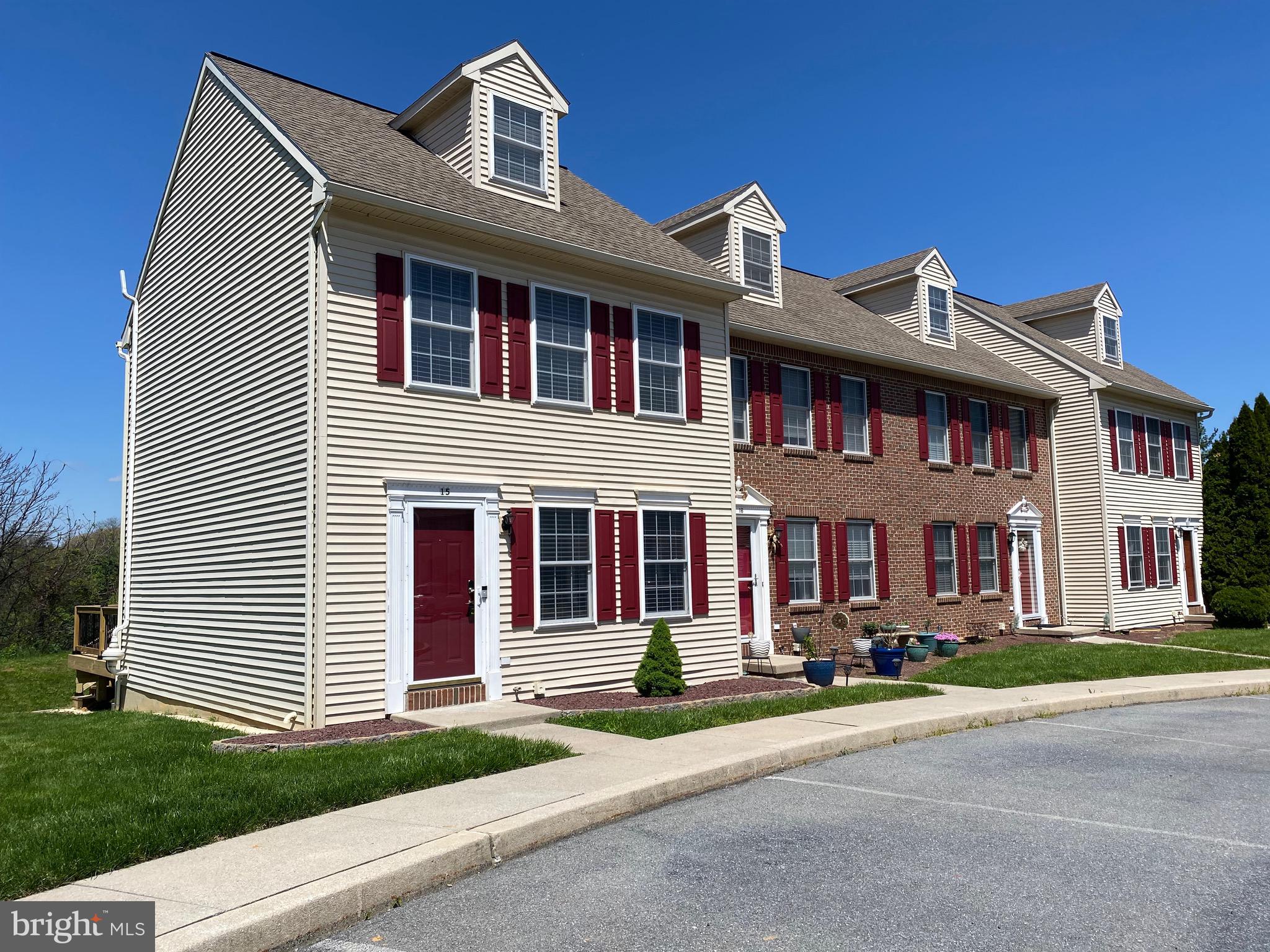 15 WEISER COURT